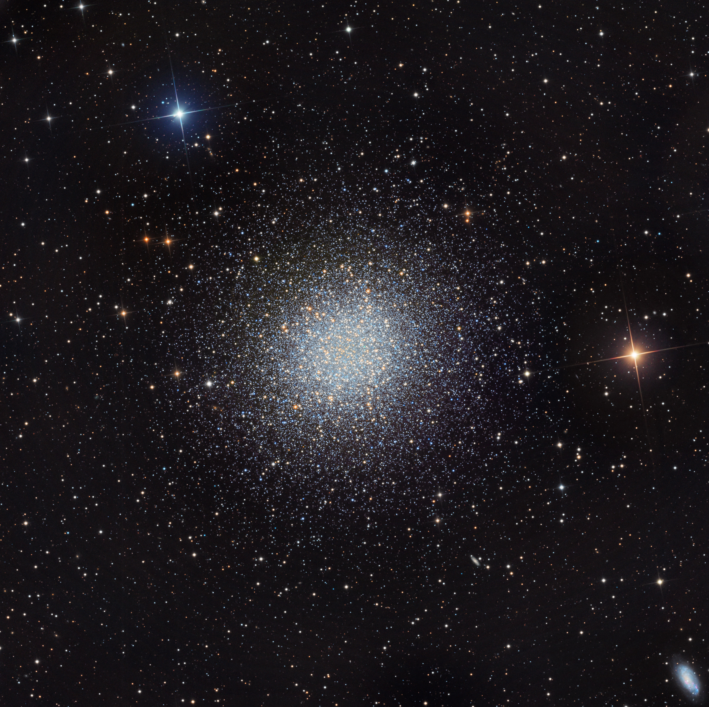 APOD: 2012 June 14 – M13: The Great Globular Cluster in Hercules