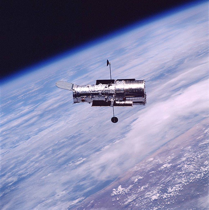 Two New Hubble Quality Telescopes Gifted to NASA — APOD for 2012-06-10