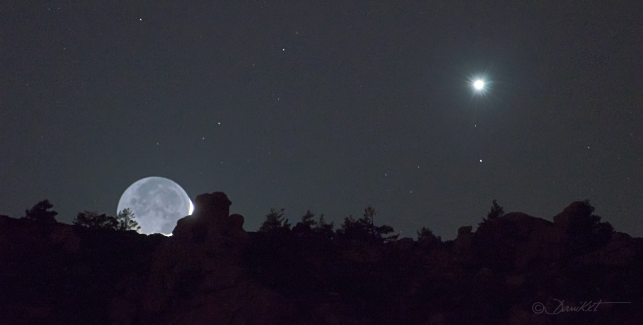 APOD: 2012 March 28 – Earthshine and Venus Over Sierra de Guadarrama