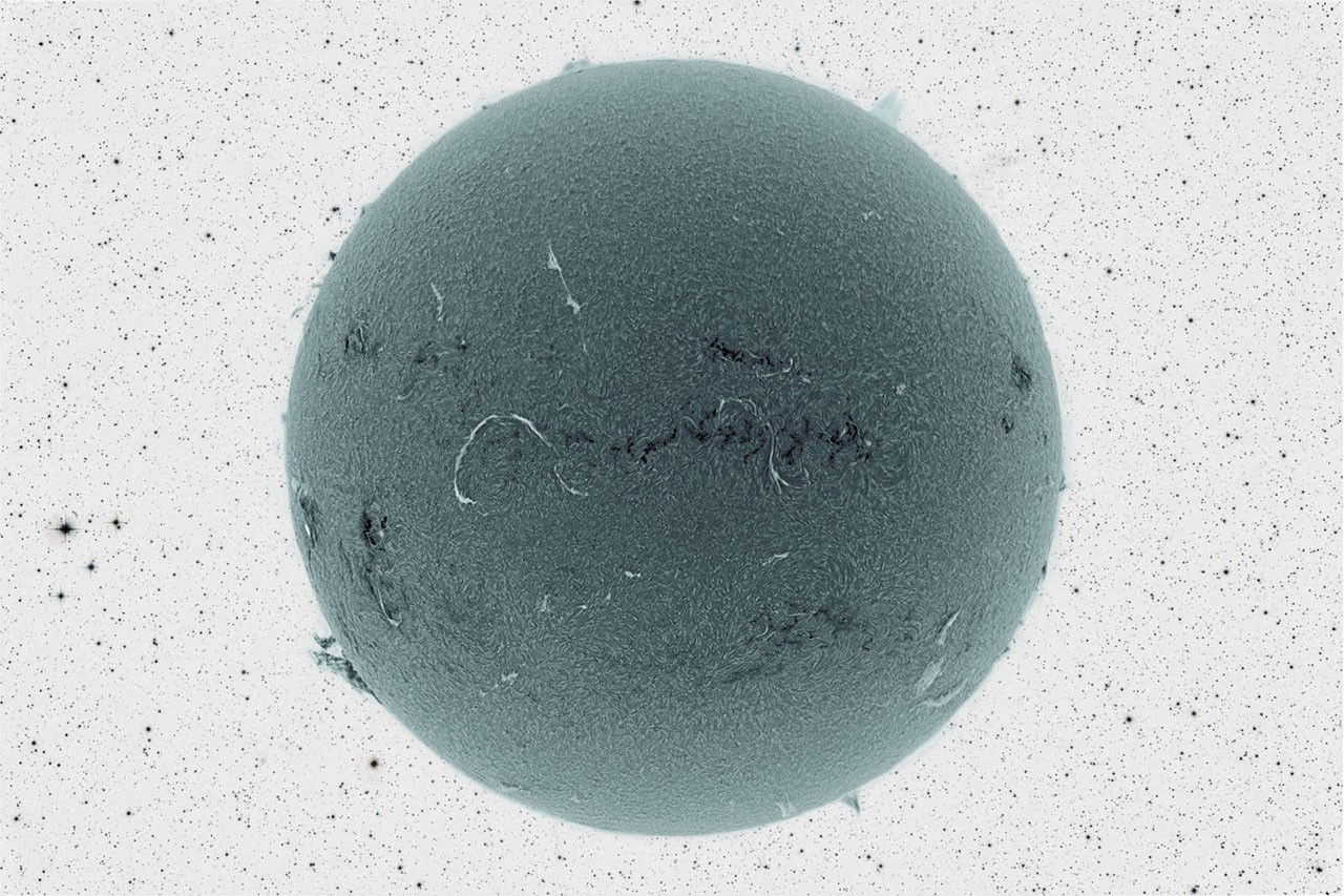 Black Sun and Inverted Starfield — APOD for 2012-10-15