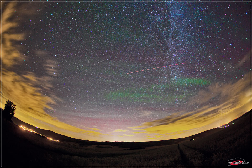 APOD: 2012 September 5 – Airglow Over Germany