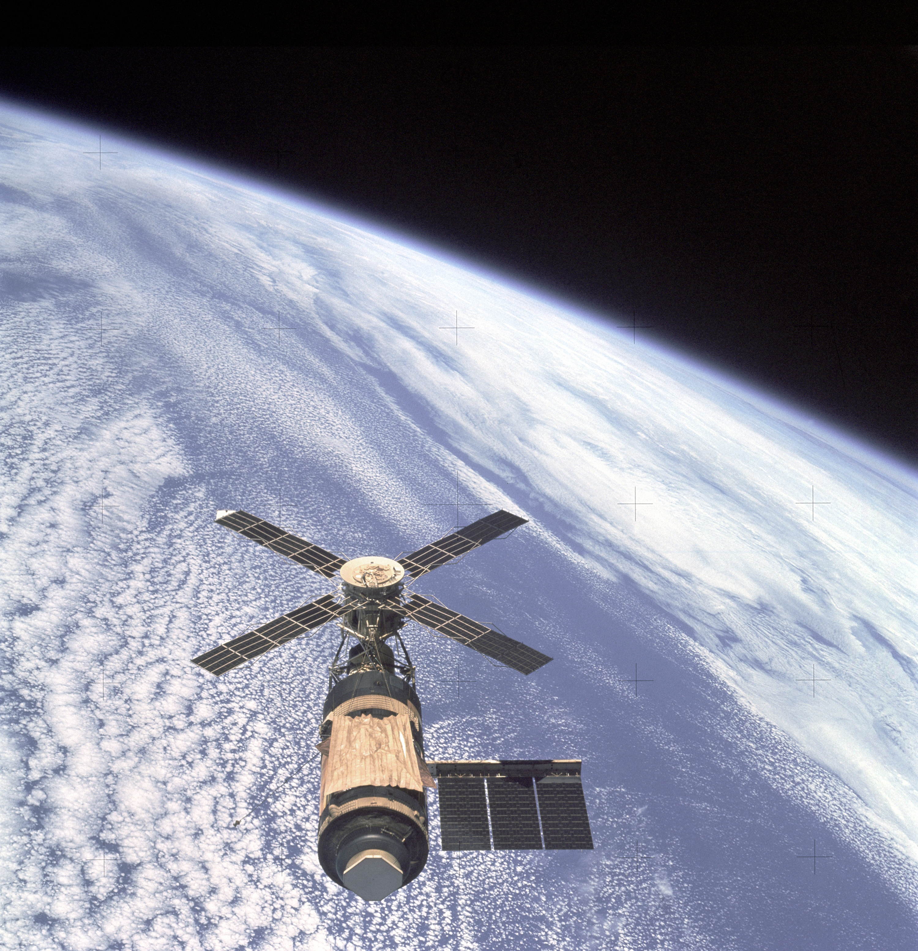 APOD: 2013 August 18 – Skylab Over Earth