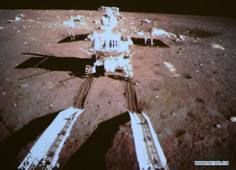 APOD: 2013 December 16 – Yutu Rover Rolls onto the Moon