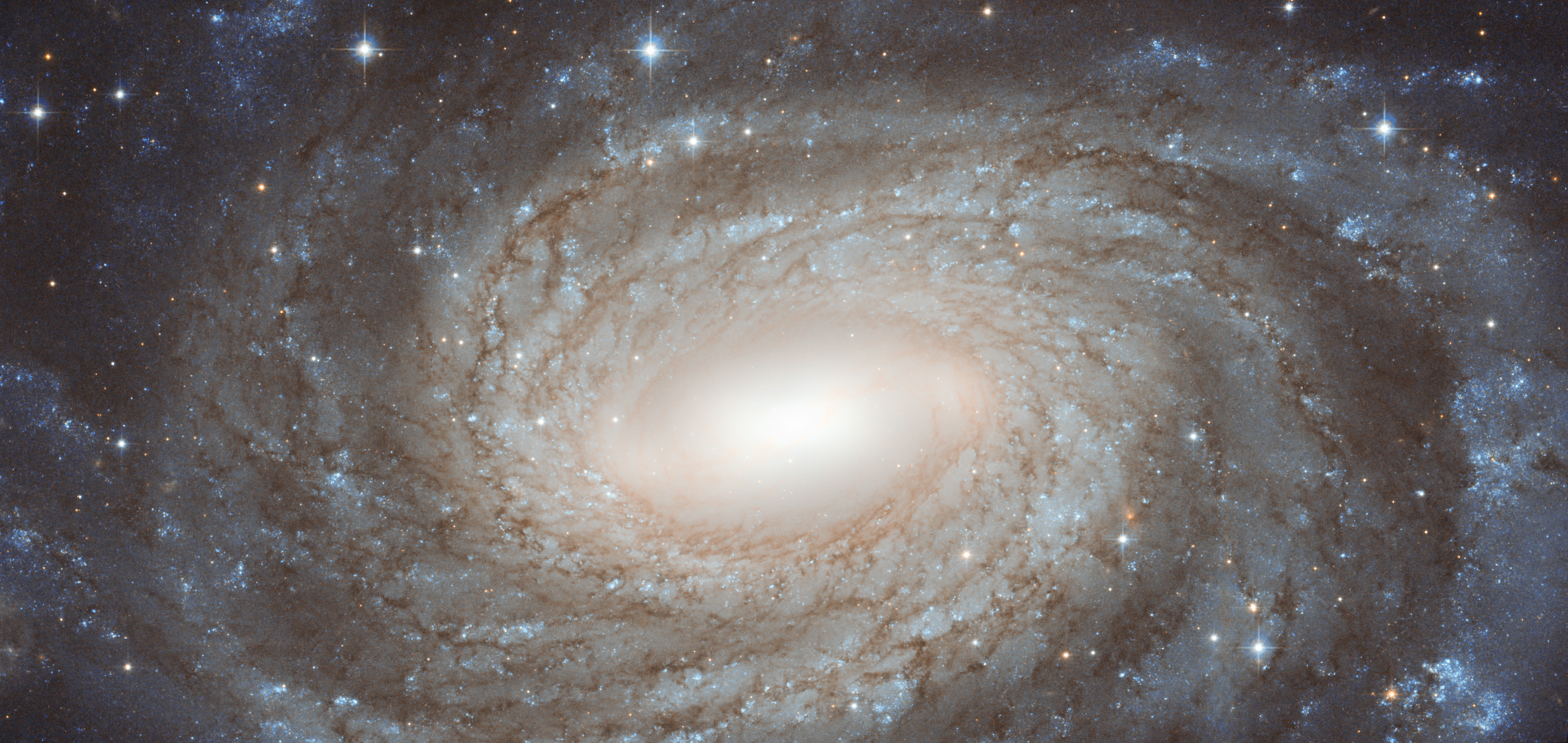 APOD: 2013 July 6 – NGC 6384: Spiral Beyond the Stars