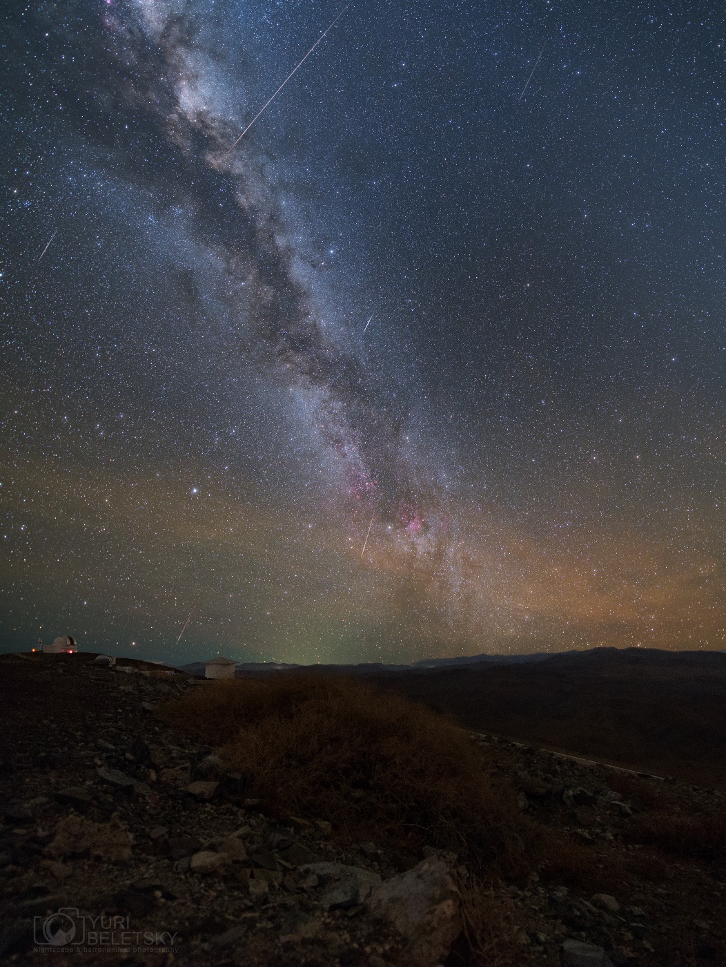APOD: 2013 June 15 – Delphinid Meteor Mystery