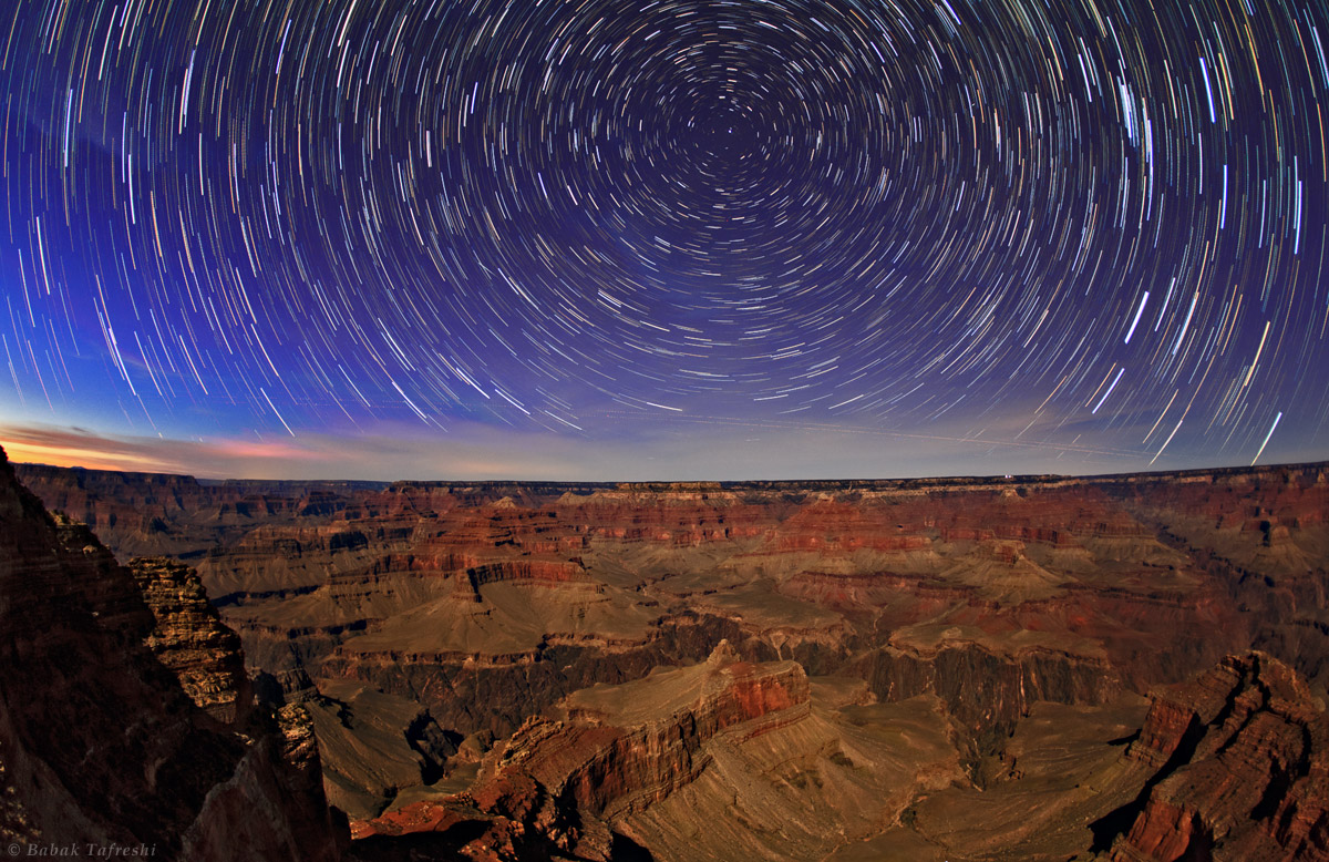 APOD: 2013 March 3 – Grand Canyon Star Trails