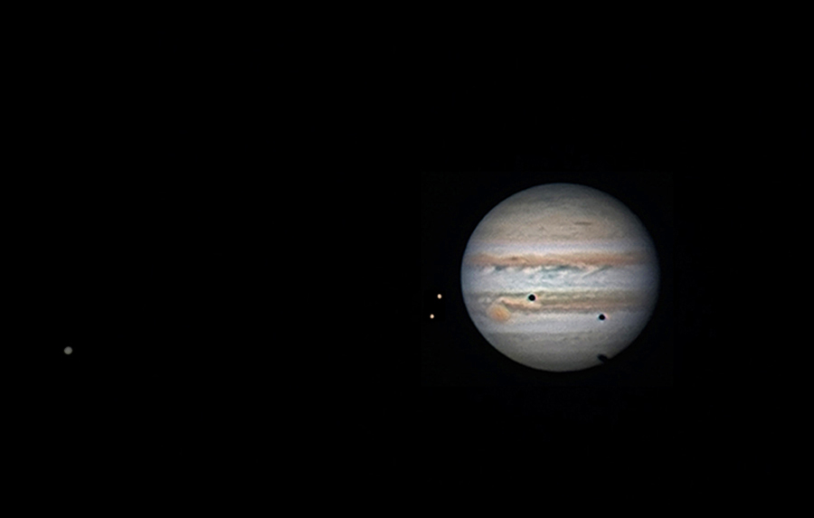 APOD: 2013 November 2 – Jupiter’s Triple Shadow Transit
