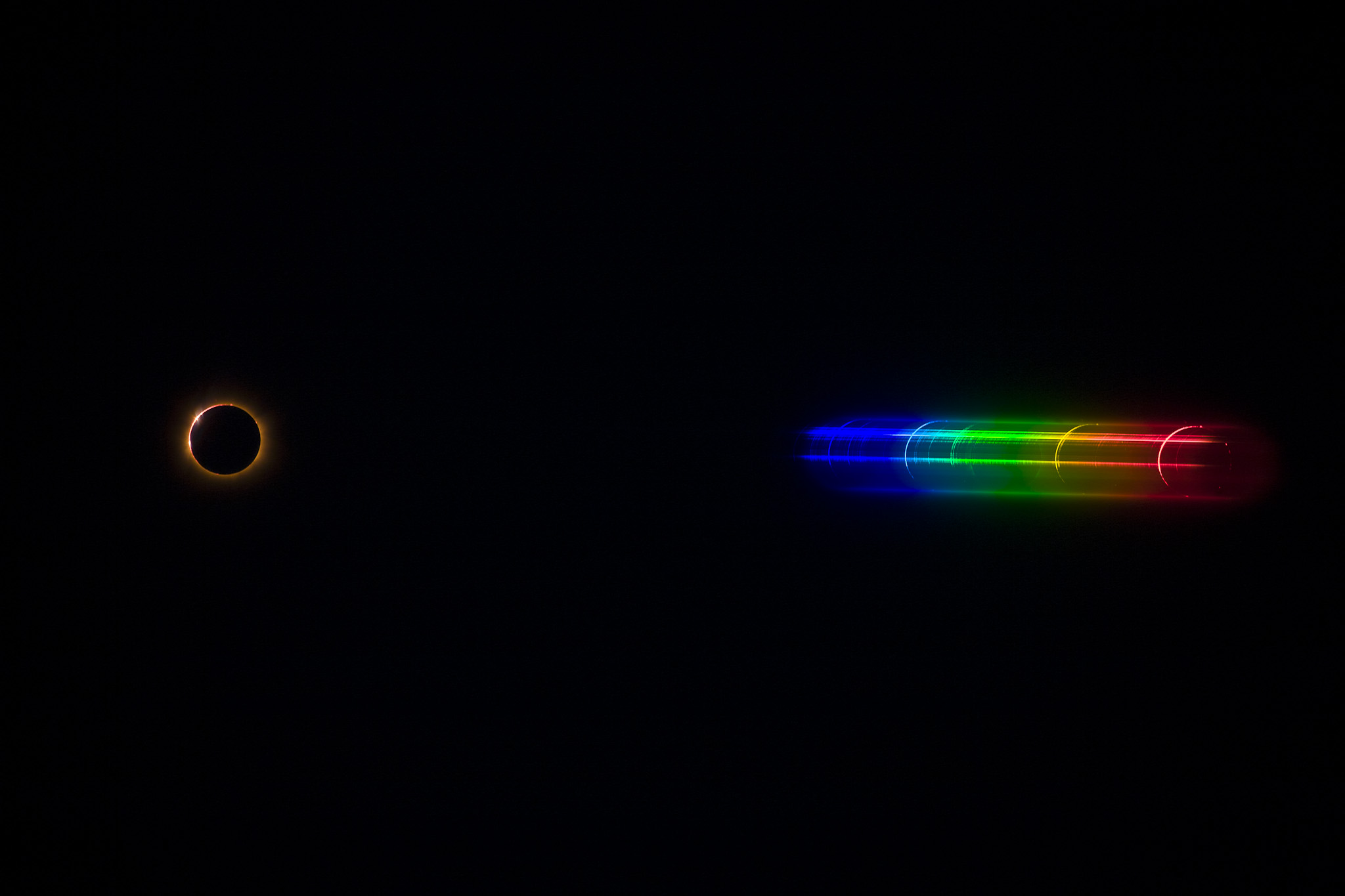 APOD: 2013 November 15 – The Flash Spectrum of the Sun
