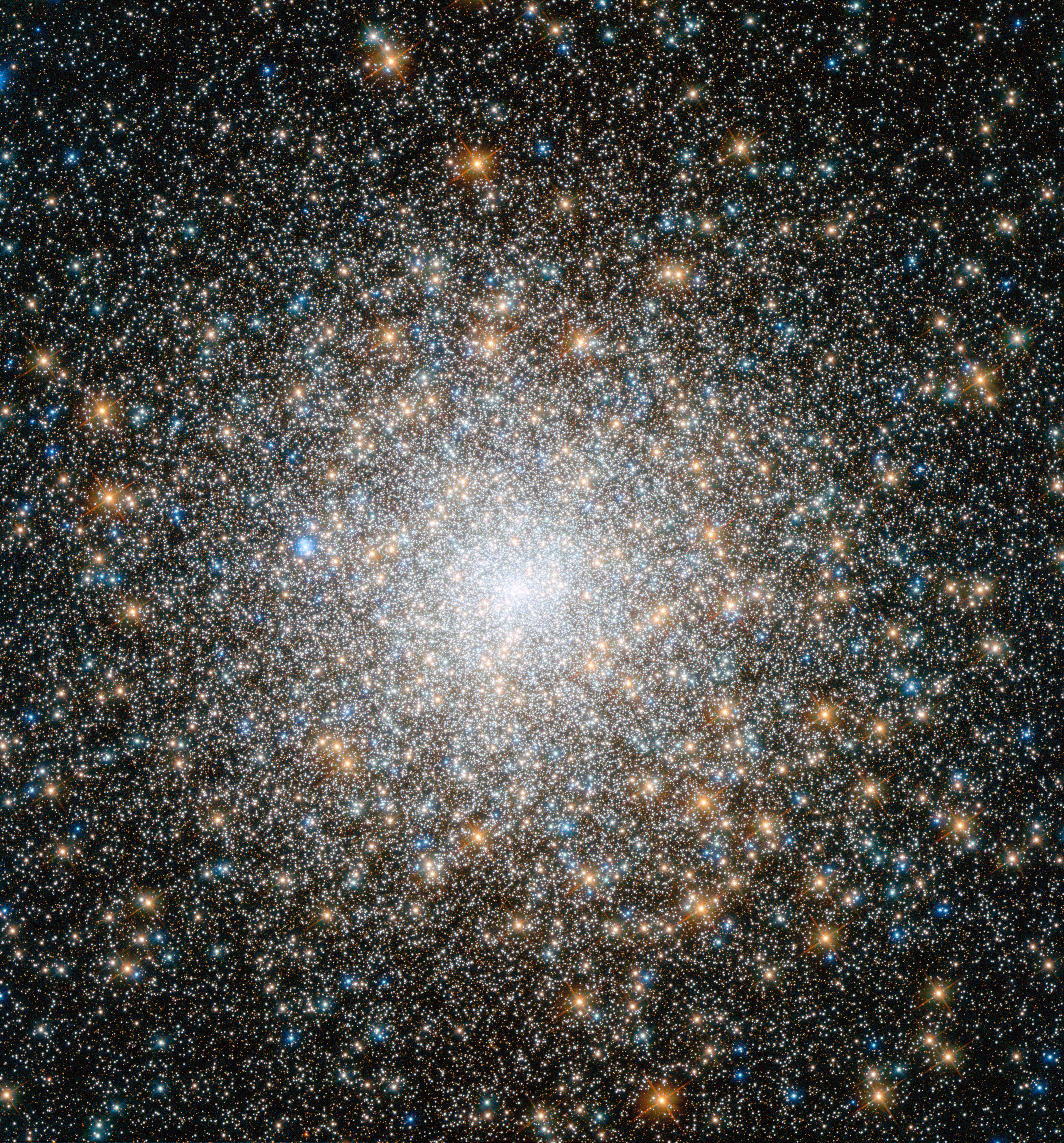 APOD: 2013 November 19 – Globular Cluster M15 from Hubble