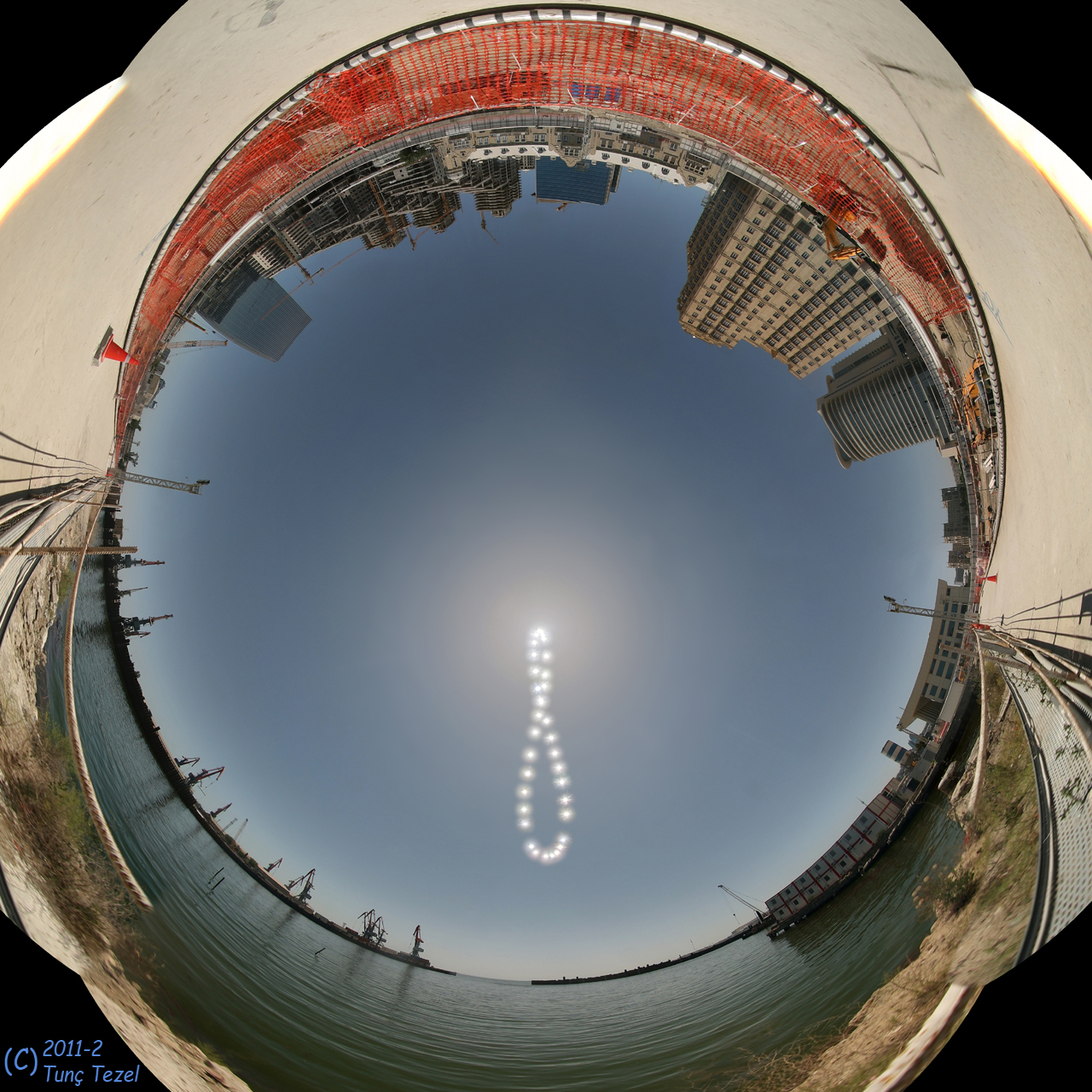 APOD: 2013 October 14 – High Noon Analemma Over Azerbaijan