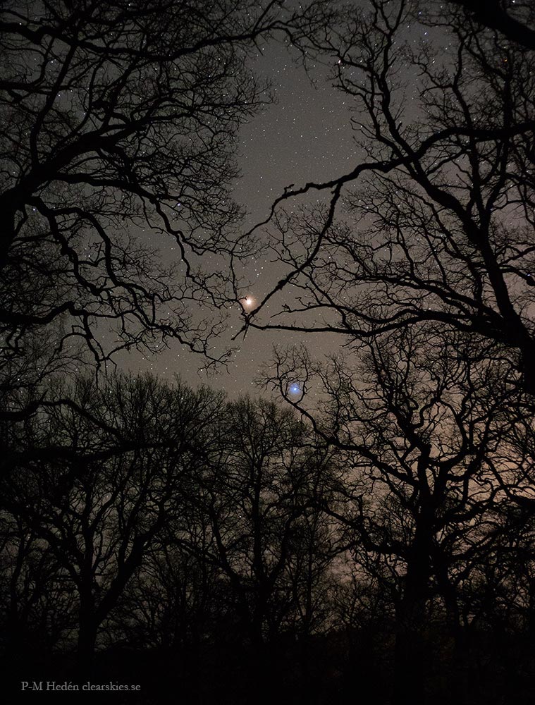 APOD: 2014 April 2 – Mars Red and Spica Blue