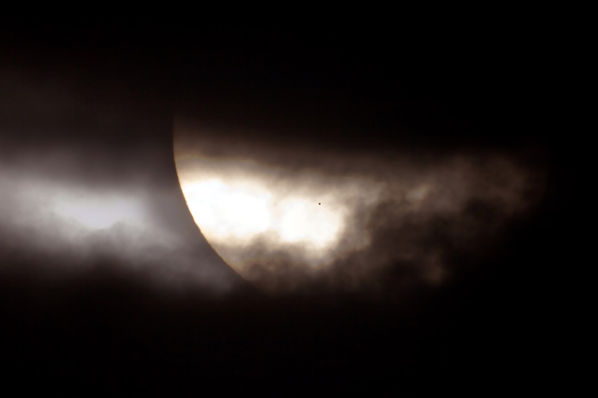 APOD: 2014 August 24 – Mercury’s Transit: An Unusual Spot on the Sun