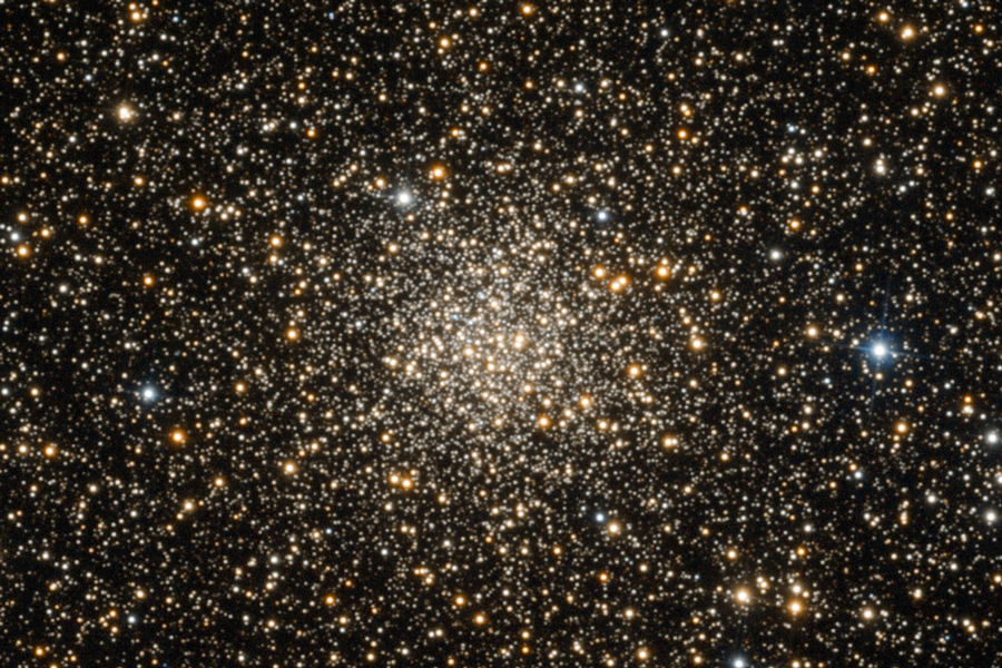 APOD: 2014 December 10 – The Reddening of M71