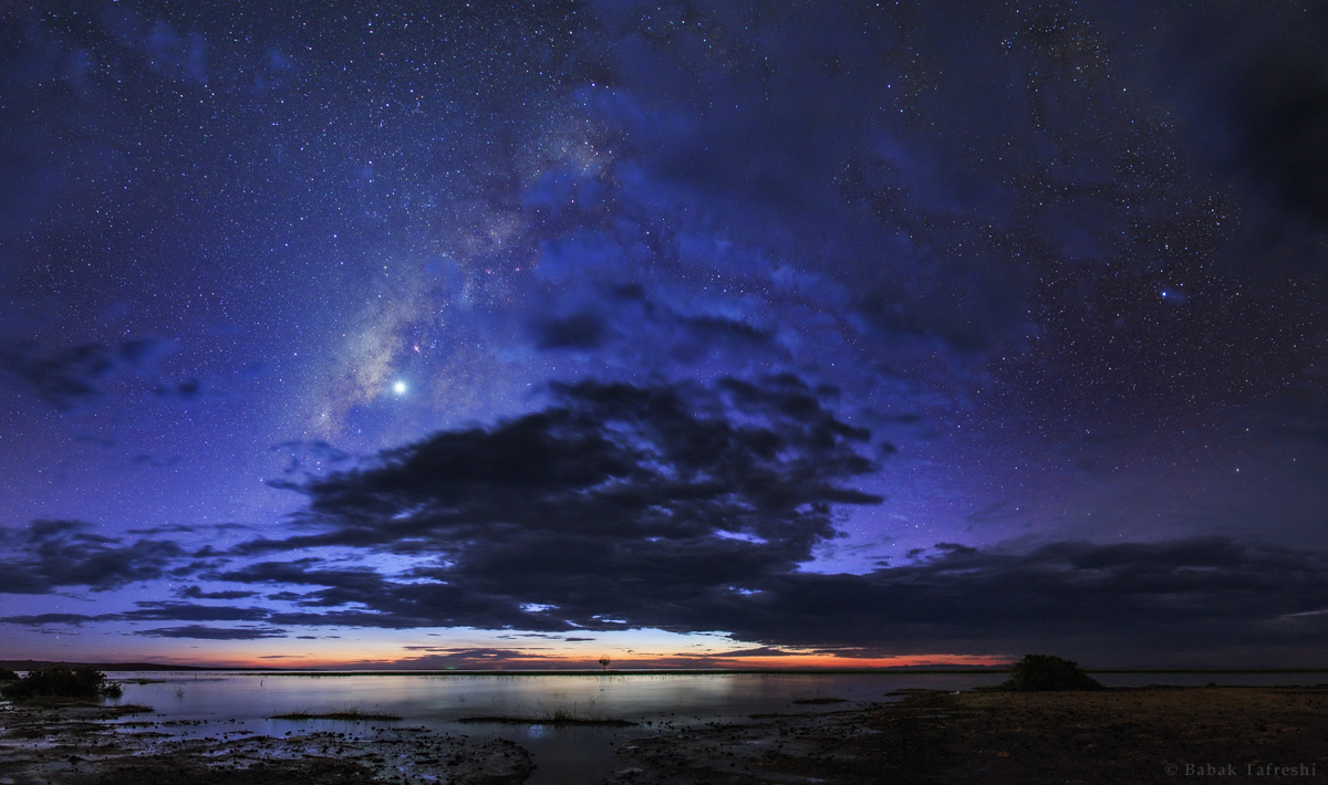 APOD: 2014 February 7 – Night Hides the World