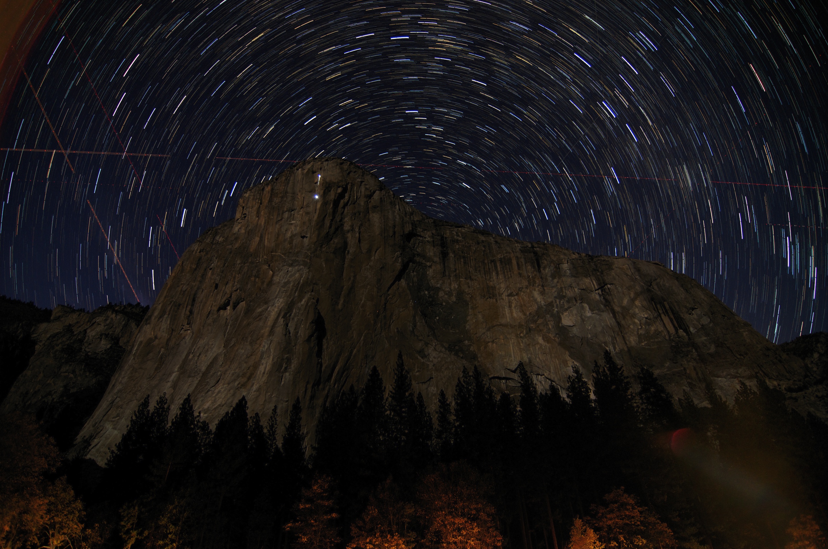 APOD: 2014 March 21 – Star Trails over El Capitan
