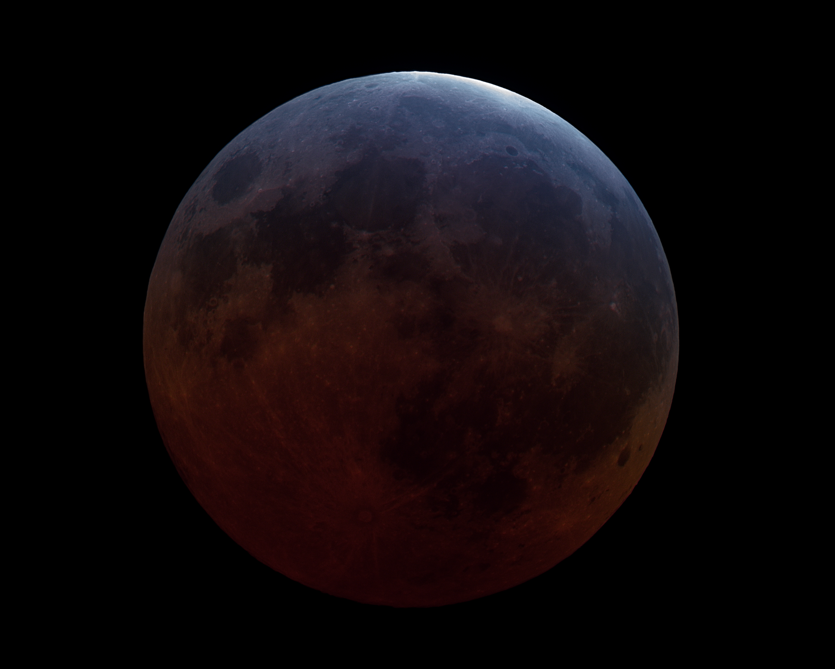 APOD: 2015 April 8 – Full Moon in Earth’s Shadow