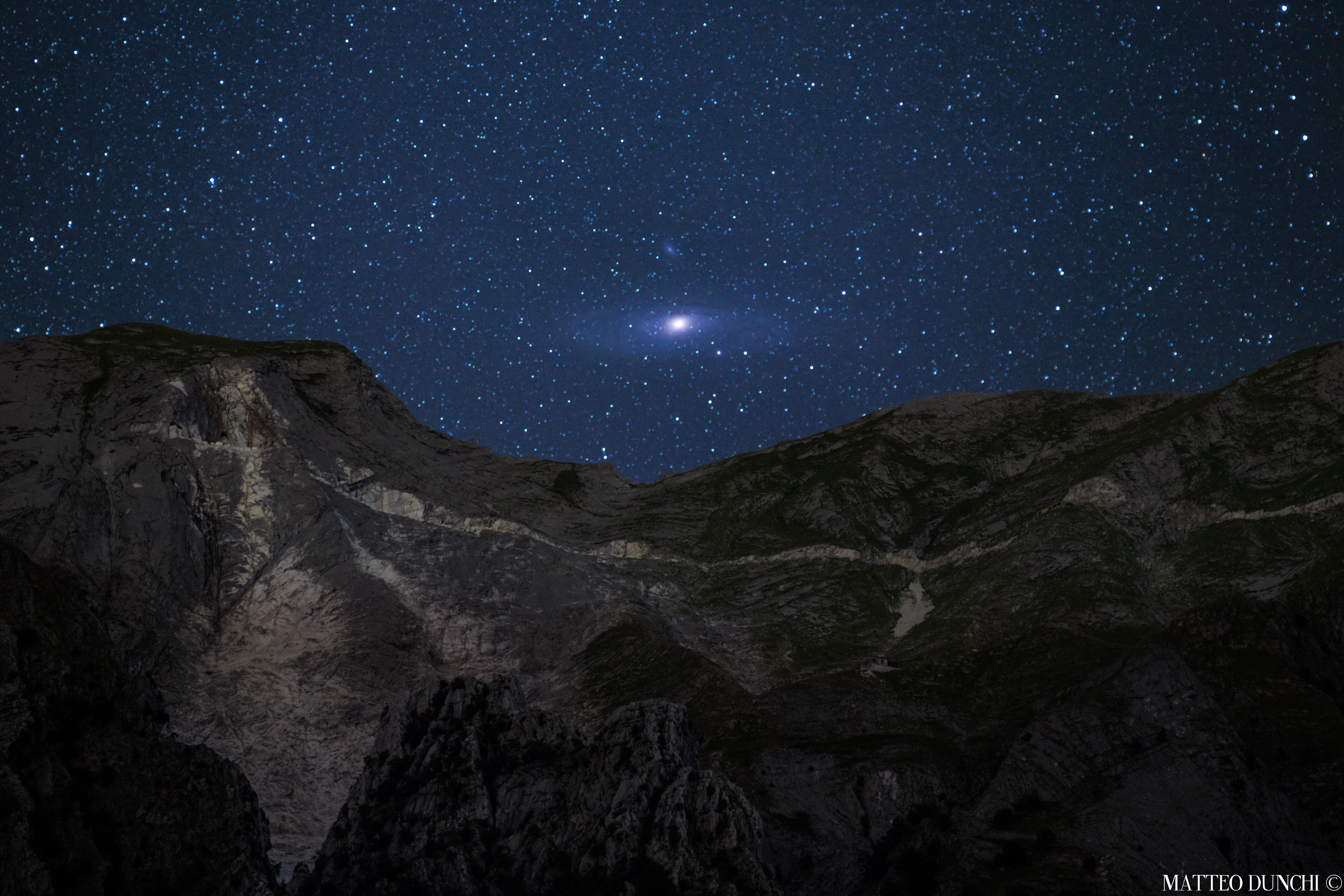 APOD: 2015 August 17 – Andromeda Rising over the Alps