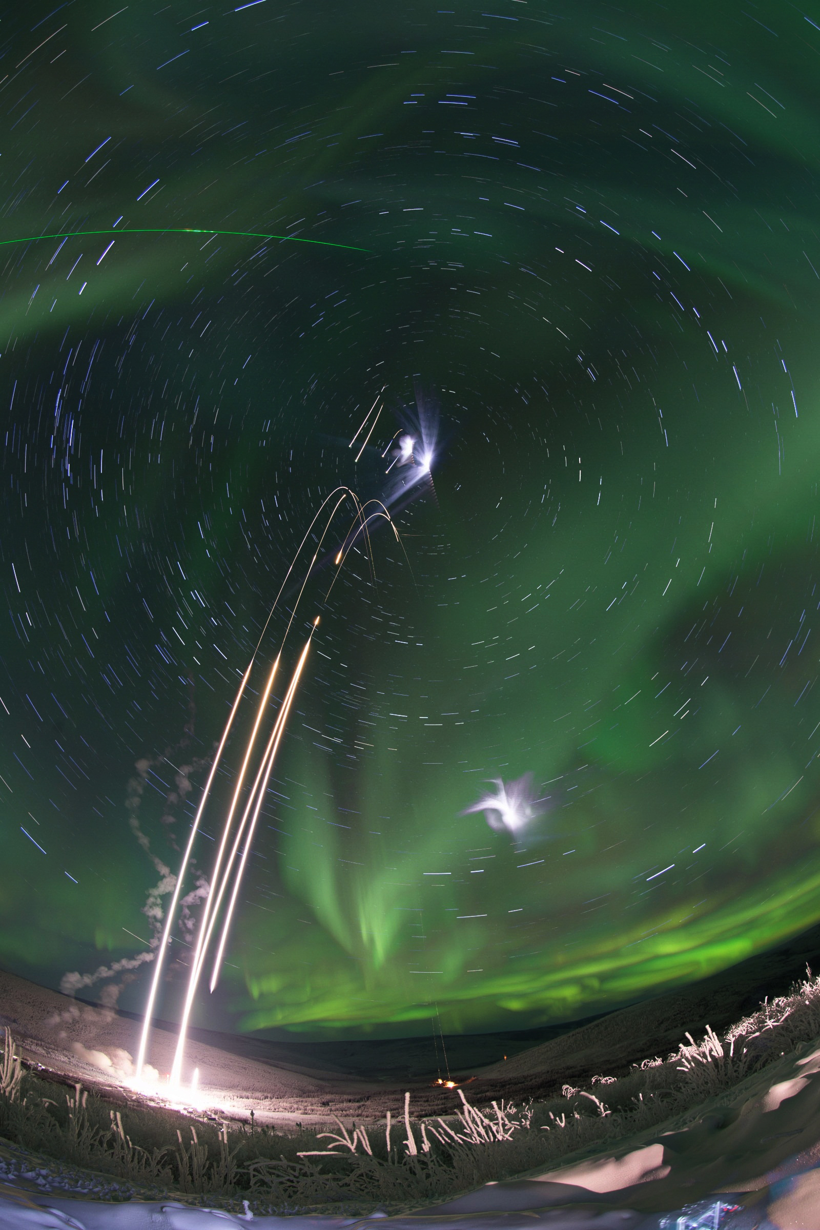 APOD: 2015 January 30 – A Night at Poker Flat