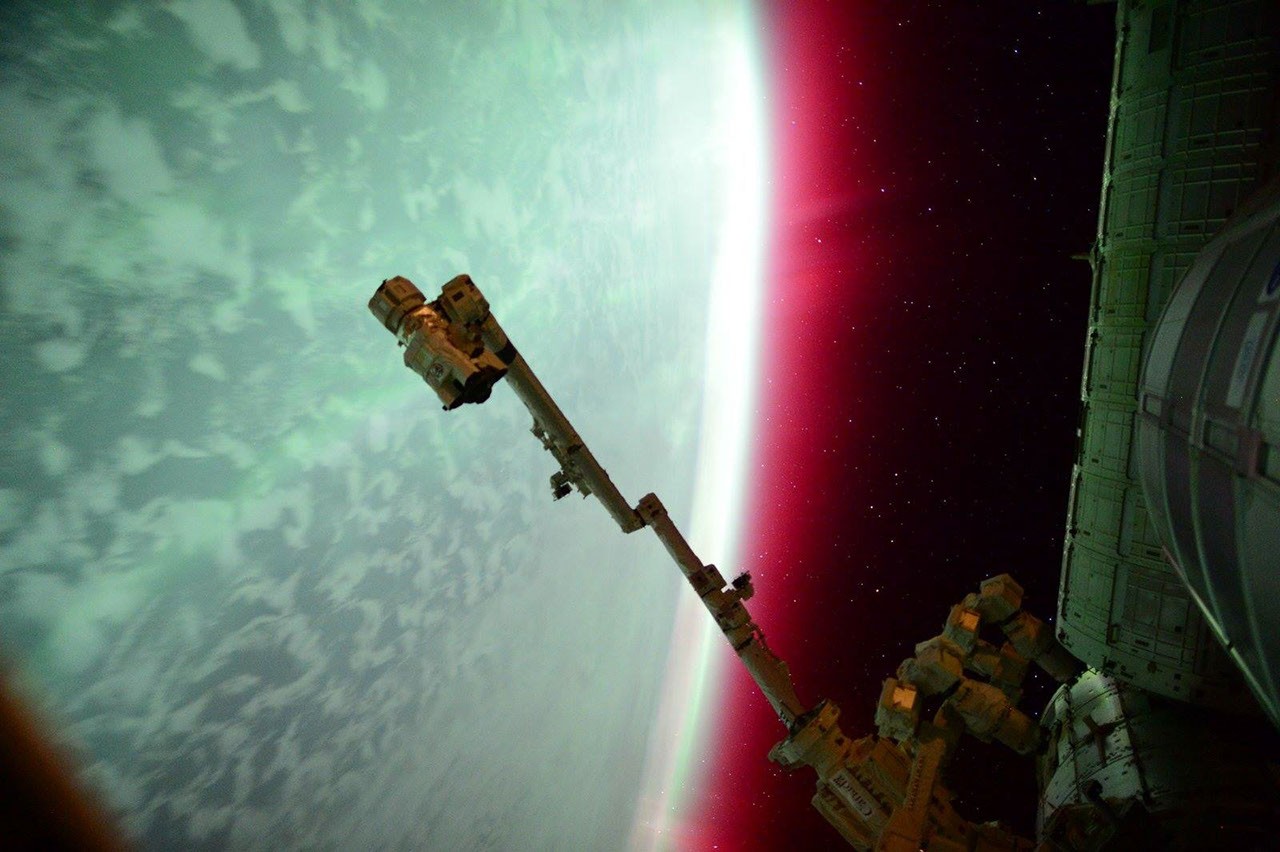 Planet Aurora — APOD for 2015-06-26
