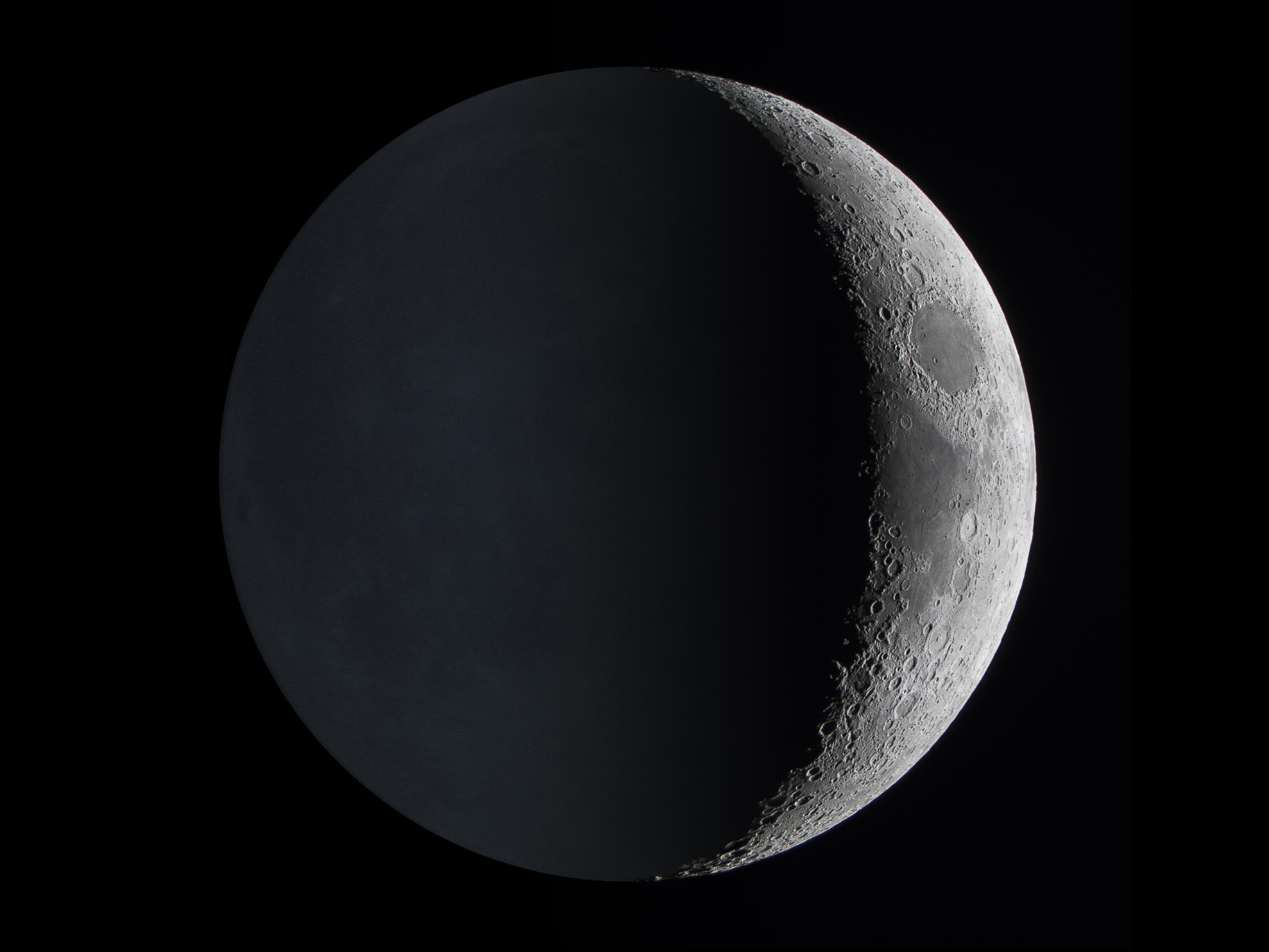 APOD: 2015 March 20 – Sunshine, Earthshine