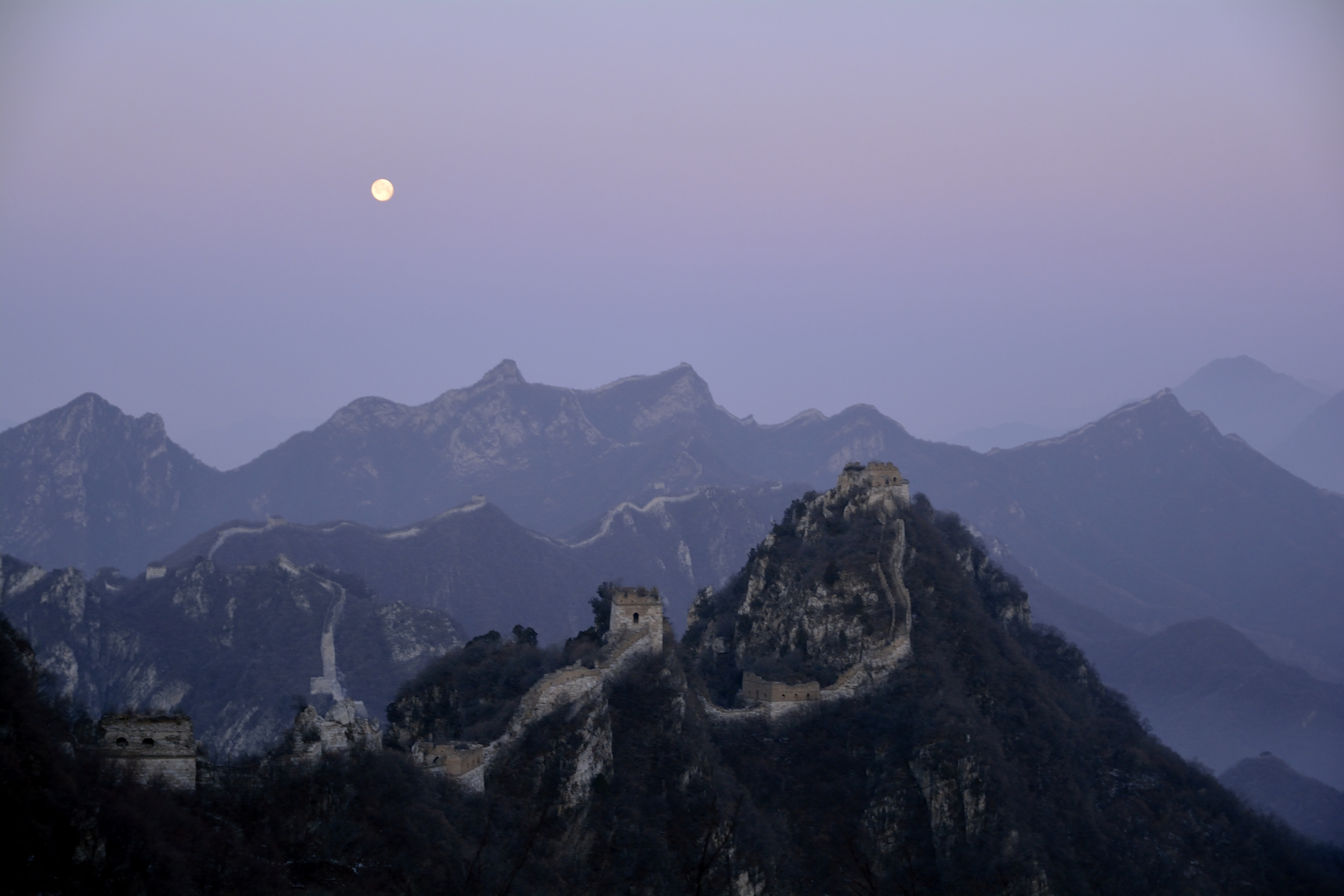 APOD: 2015 March 13 – The Great Wall by Moonlight
