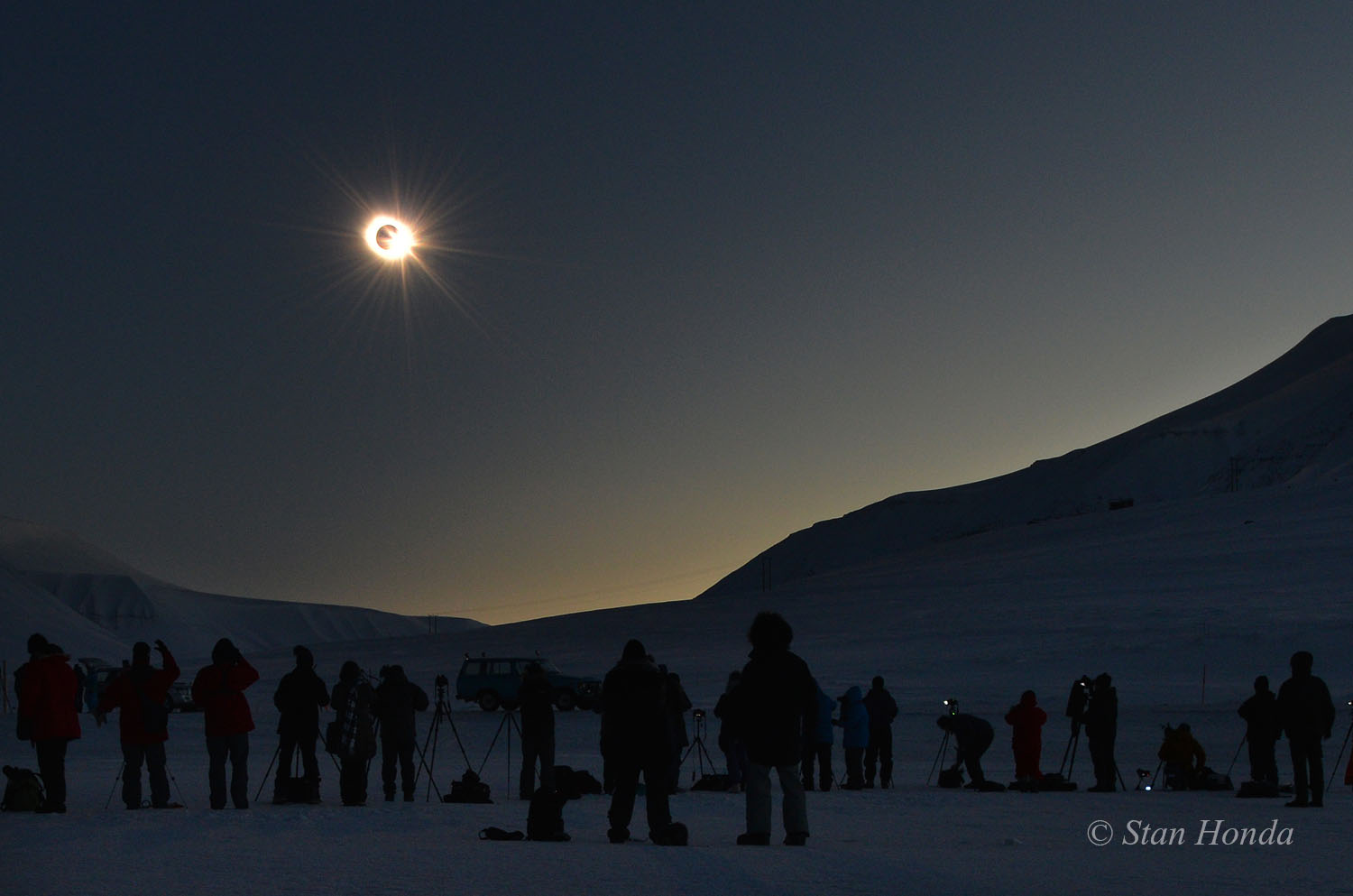 APOD: 2015 March 21 – Northern Equinox Eclipse