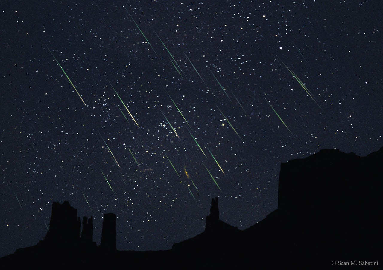 Leonids Over Monument Valley — APOD for 2015-11-15