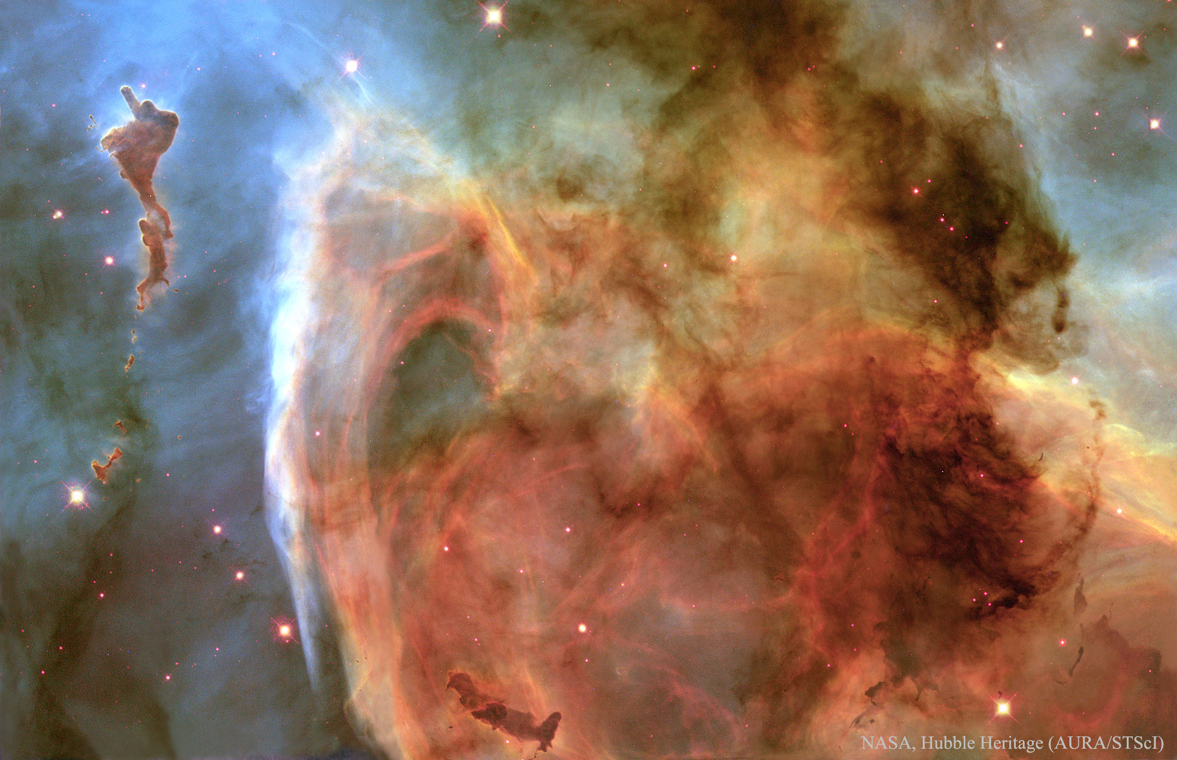 APOD: 2016 August 14 – The Keyhole in the Carina Nebula
