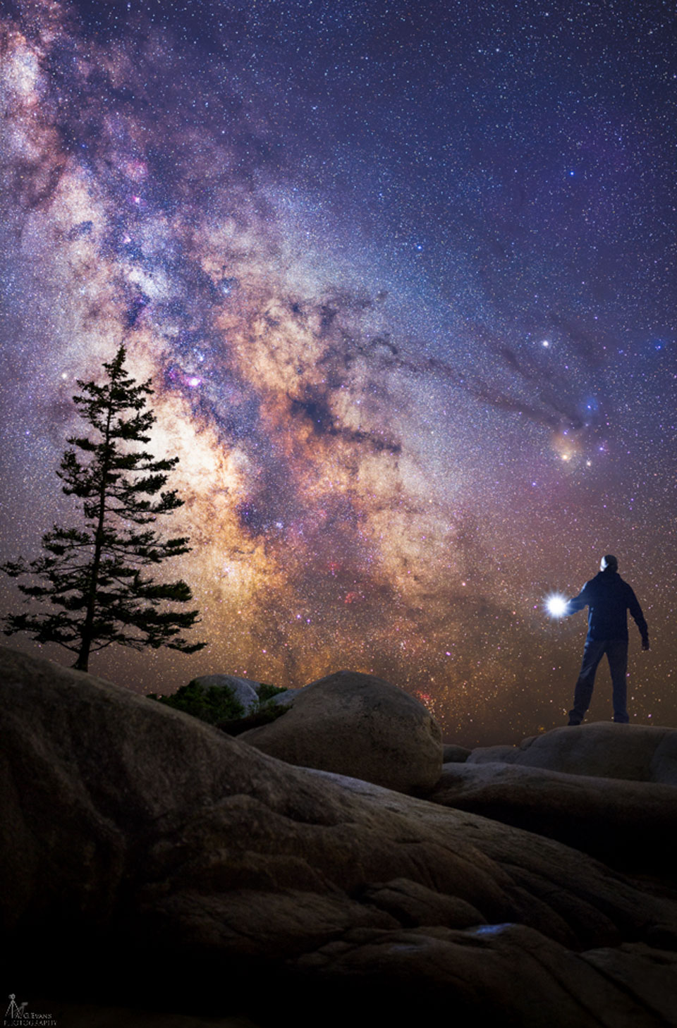 APOD: 2016 August 3 – Behold the Universe