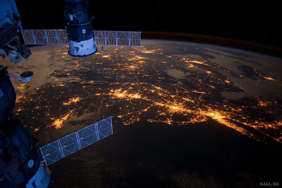 APOD: 2016 February 24 – USA’s Northeast Megalopolis from Space
