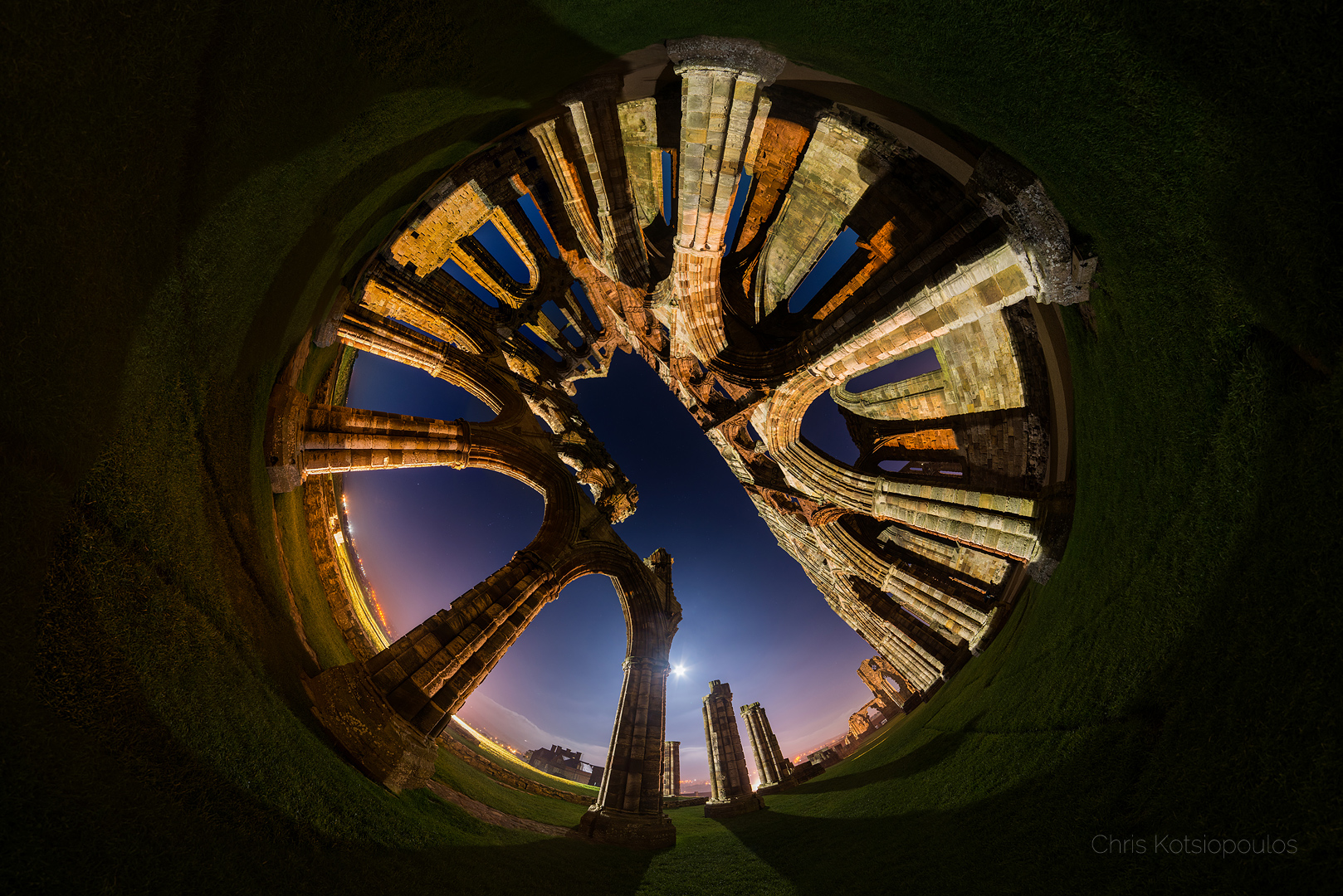 APOD: 2016 October 29 – Moonset at Whitby Abbey