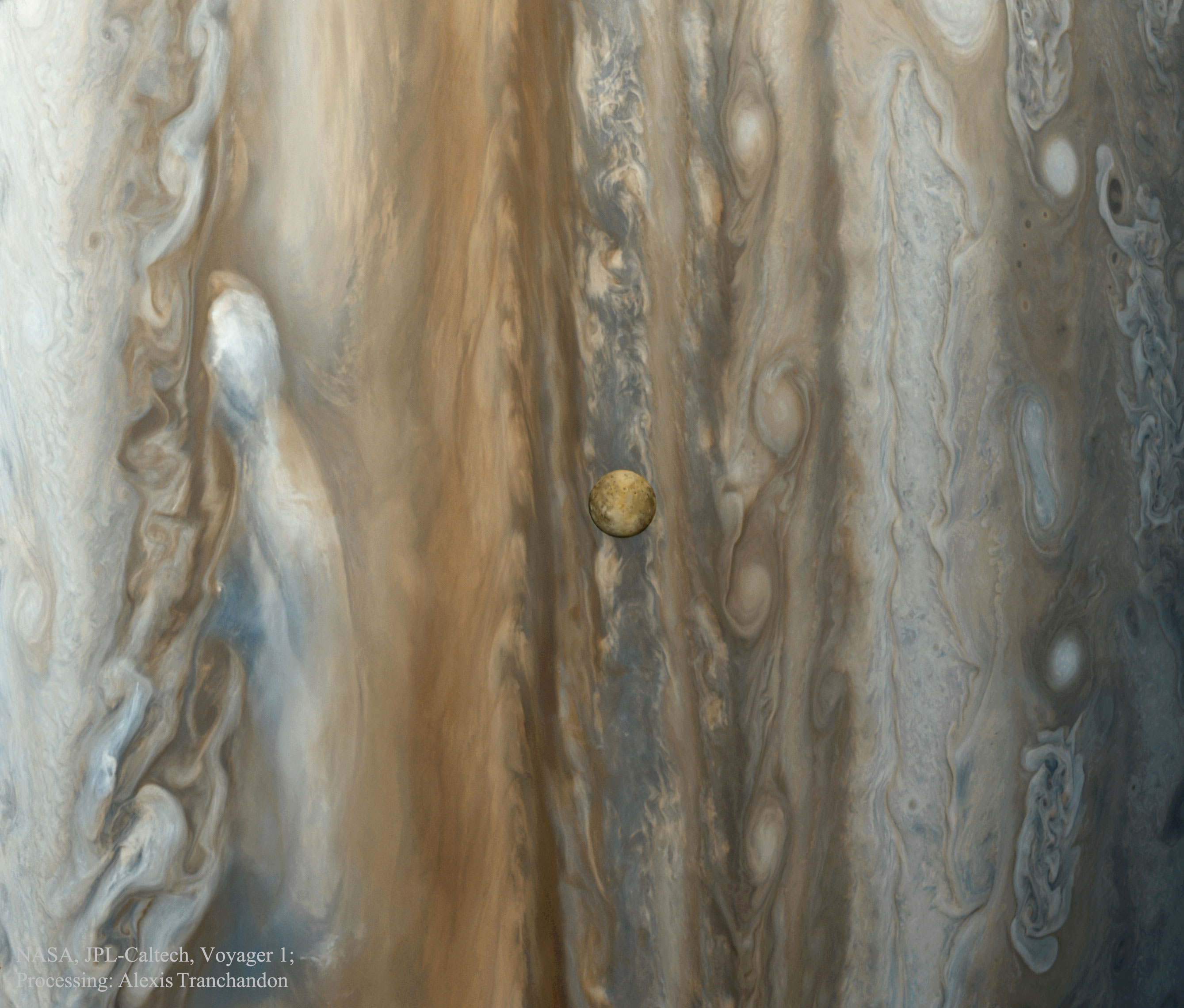 APOD: 2016 September 4 – Io over Jupiter from Voyager 1