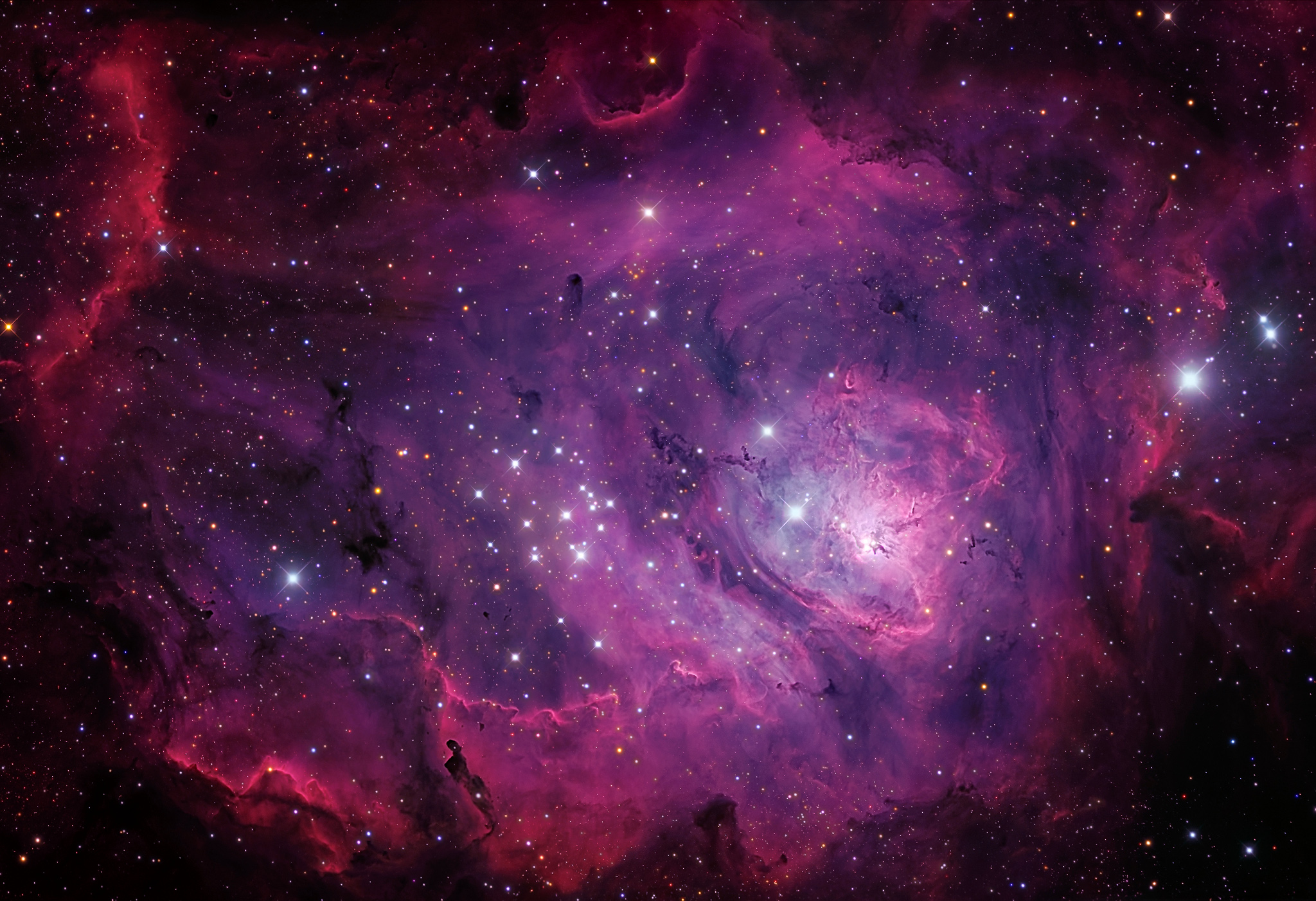 APOD: 2016 September 9 – The Wide and Deep Lagoon