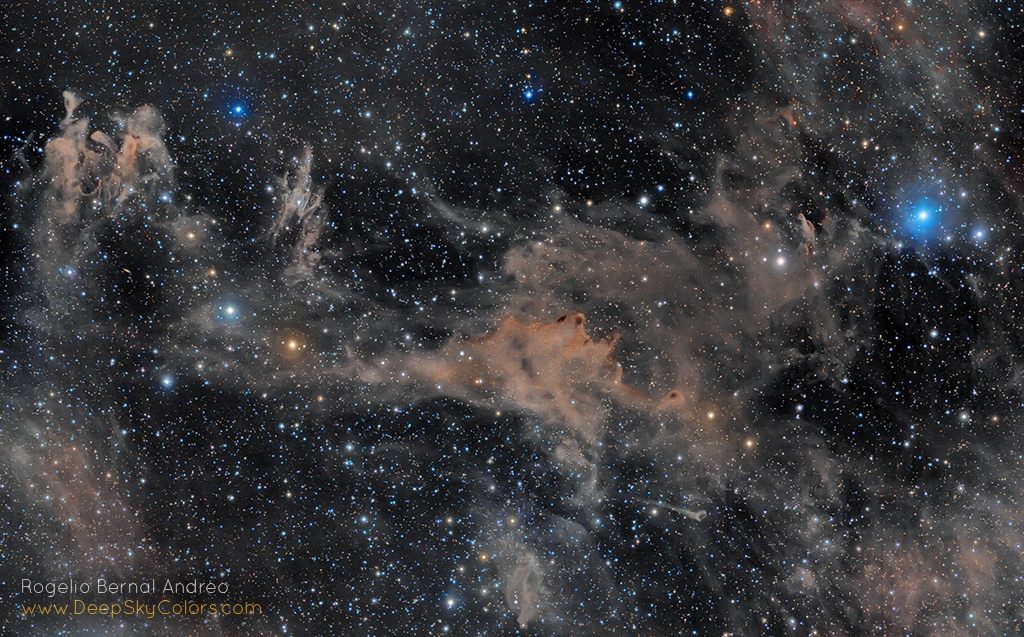 APOD: 2017 December 9 – Stardust in Aries
