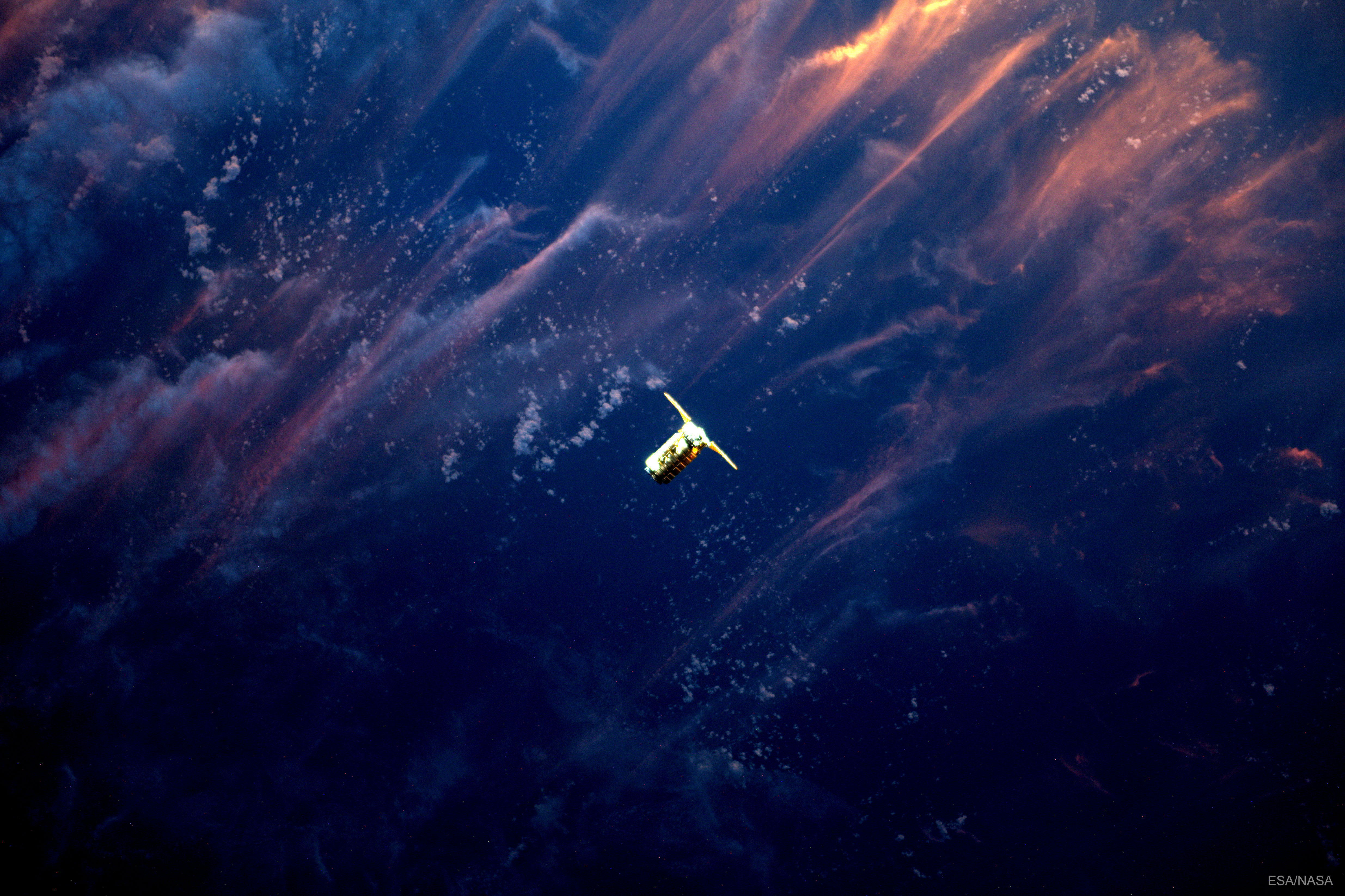 APOD: 2017 May 2 – Approach above Sunset