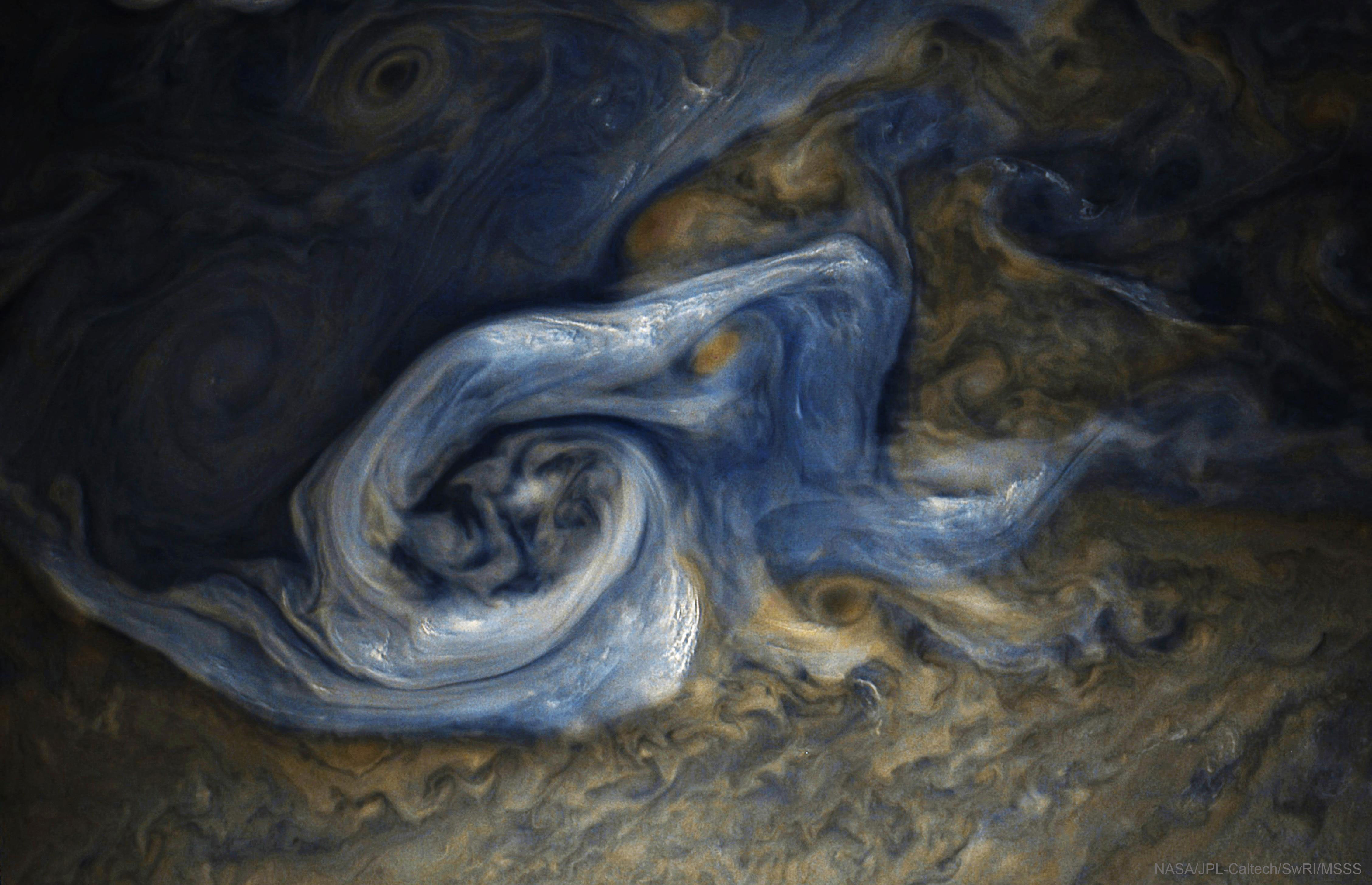 APOD: 2017 November 28 – Juno Spots a Complex Storm on Jupiter