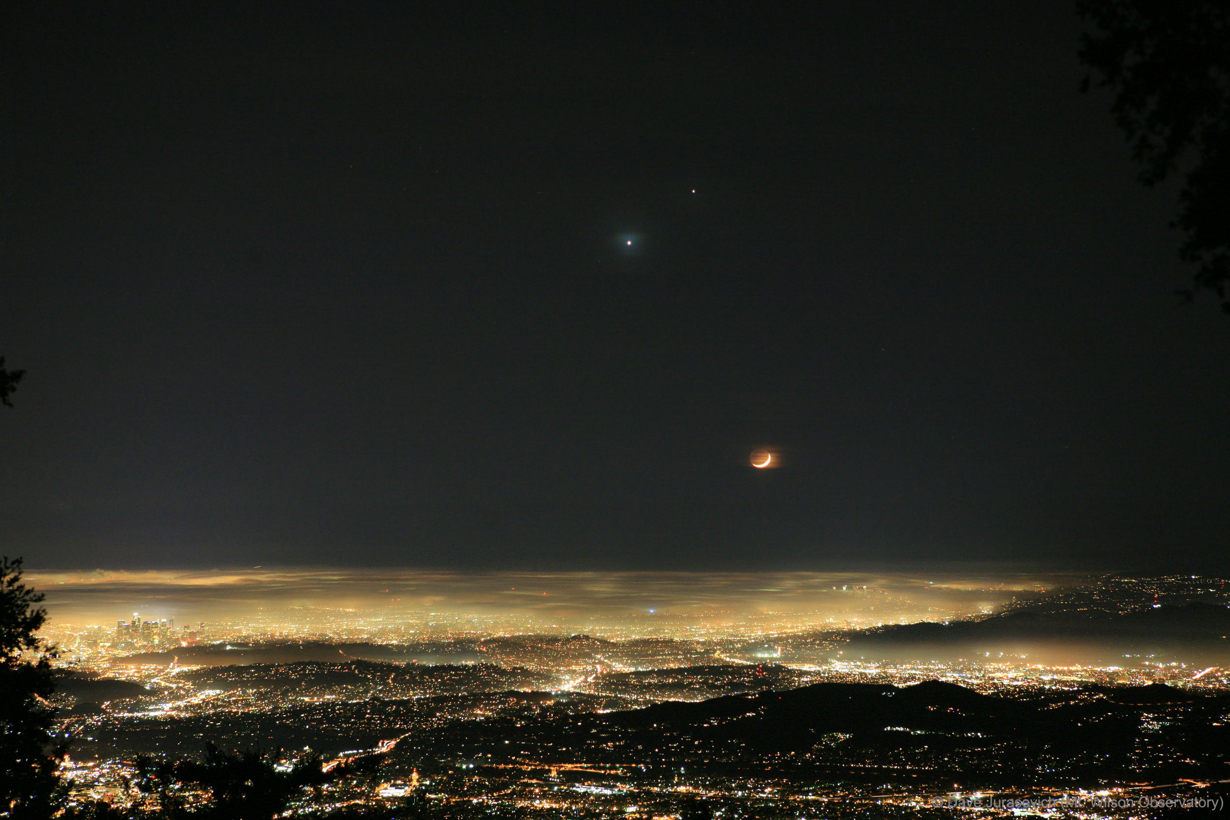 APOD: 2017 November 12 – A Happy Sky over Los Angeles