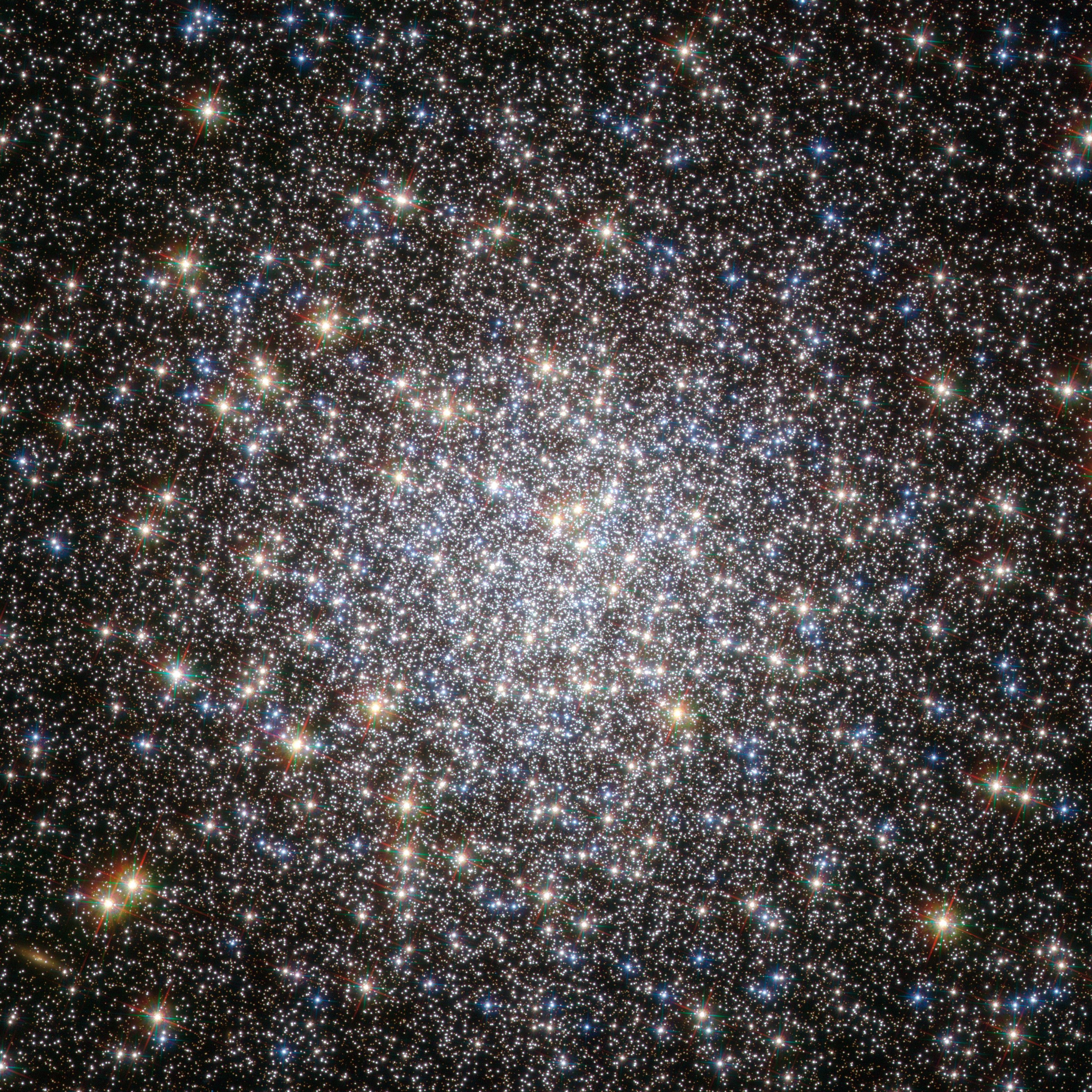 APOD: 2017 November 4 – Hubble s Messier 5