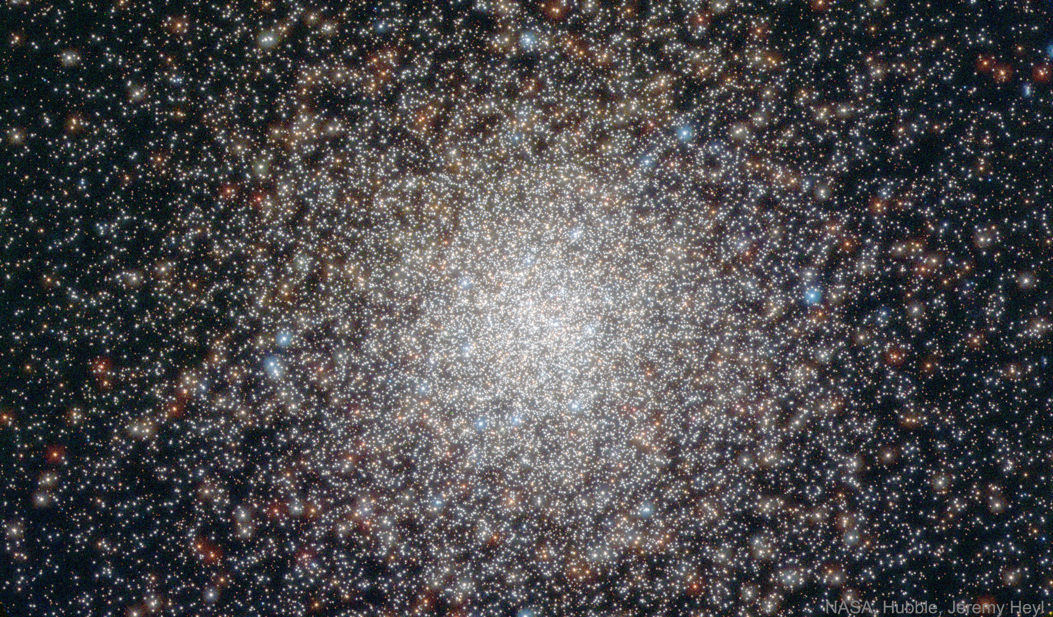 APOD: 2017 October 11 – Star Cluster NGC 362 from Hubble