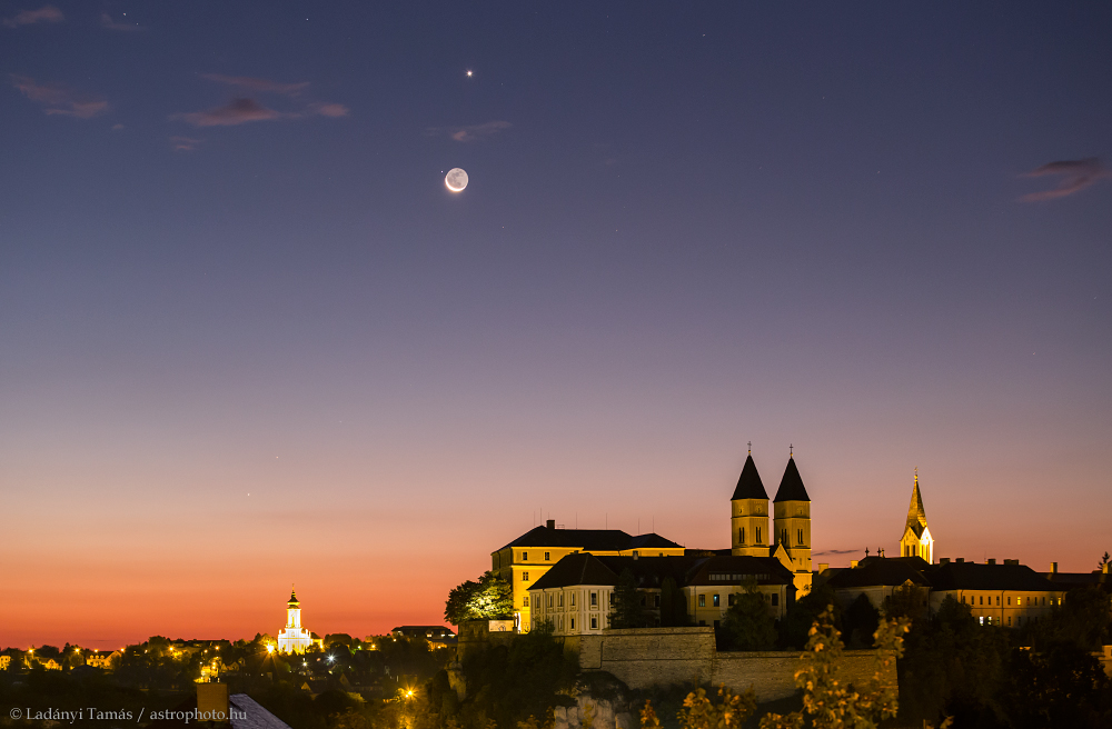 APOD: 2017 September 21 – A September Morning Sky