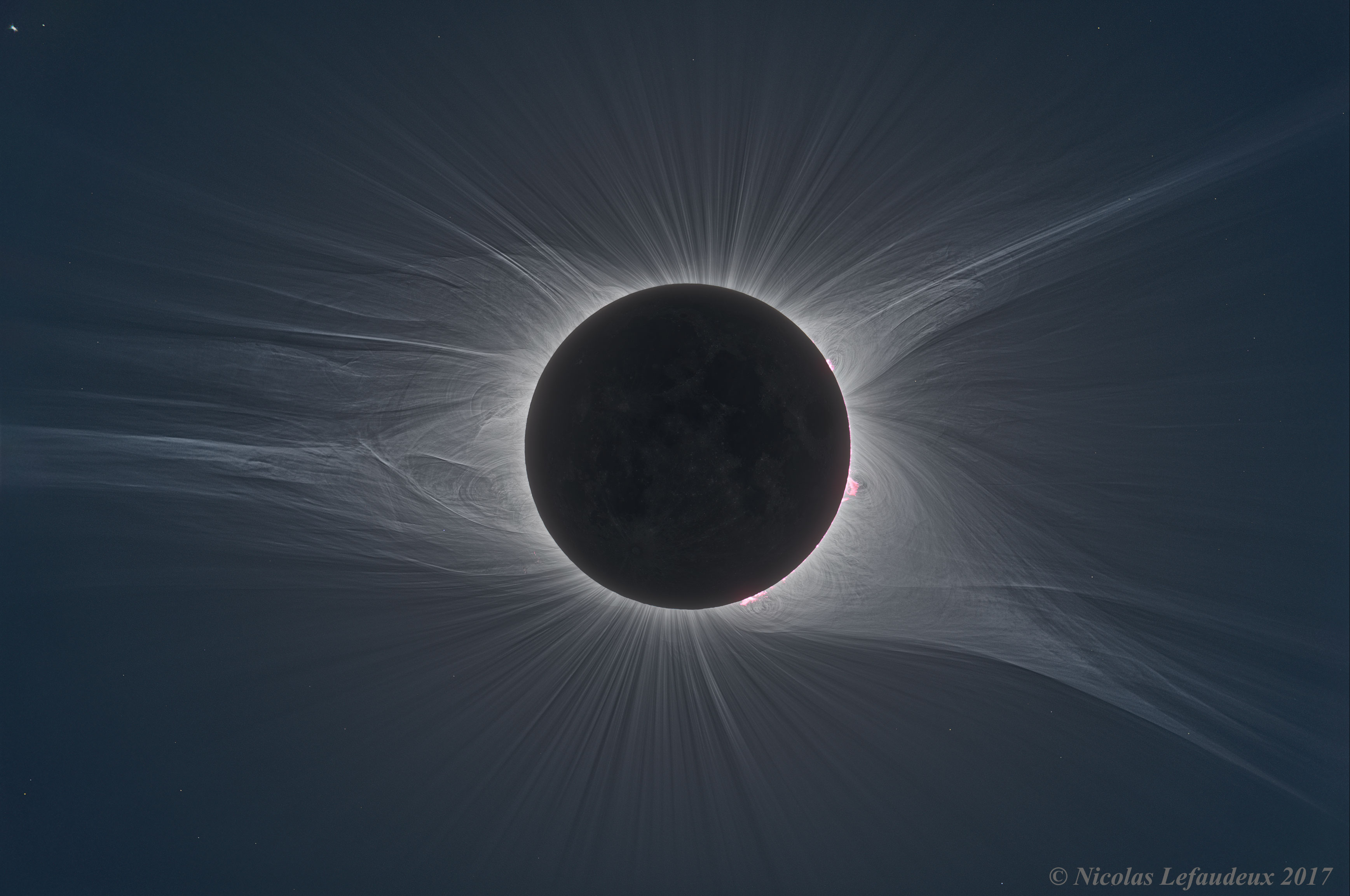APOD: 2018 April 30 – Total Solar Eclipse Corona in HDR