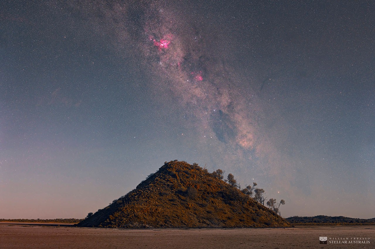 Carina over Lake Ballard — APOD for 2018-01-05