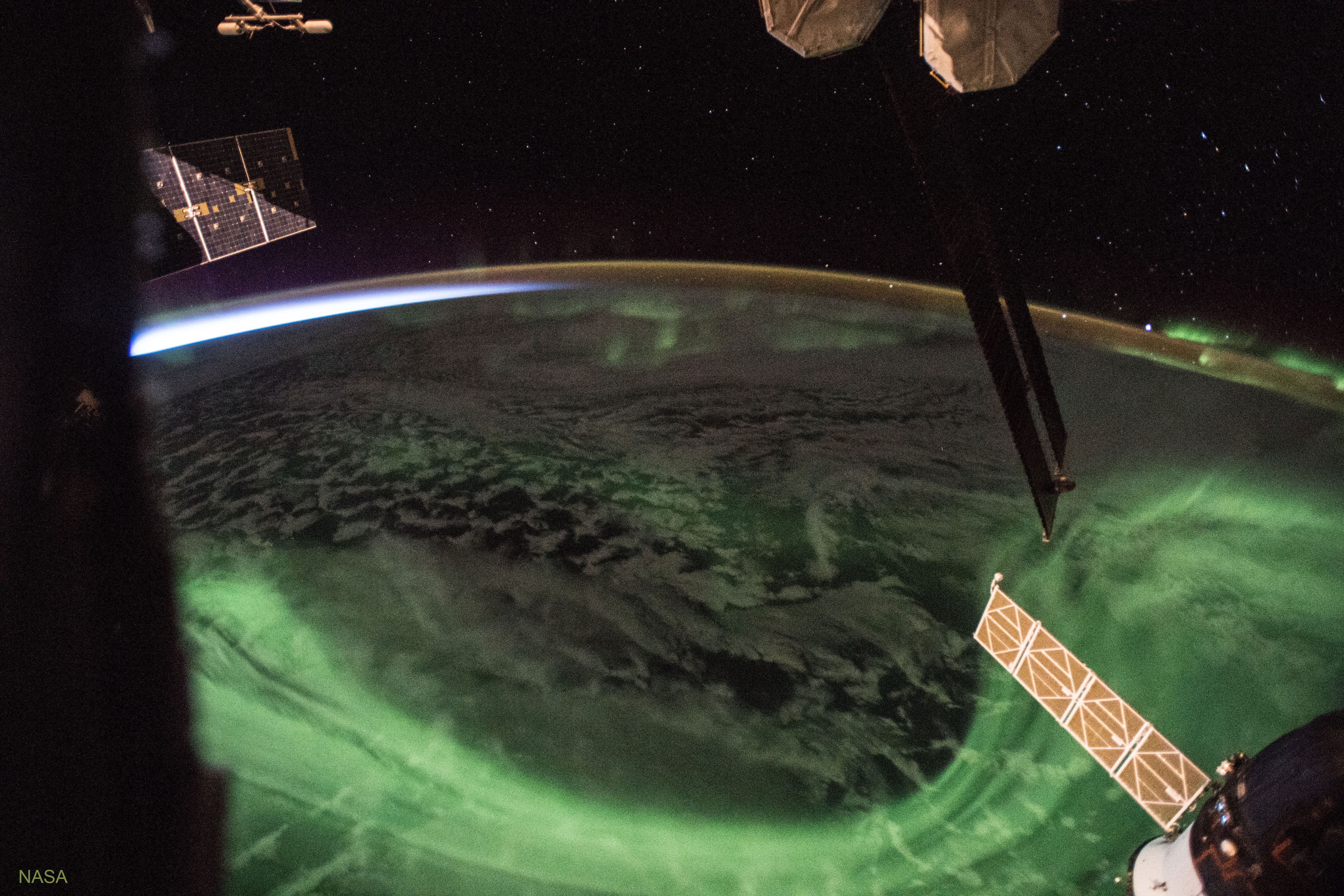 APOD: 2018 May 1 – The Aurora and the Sunrise
