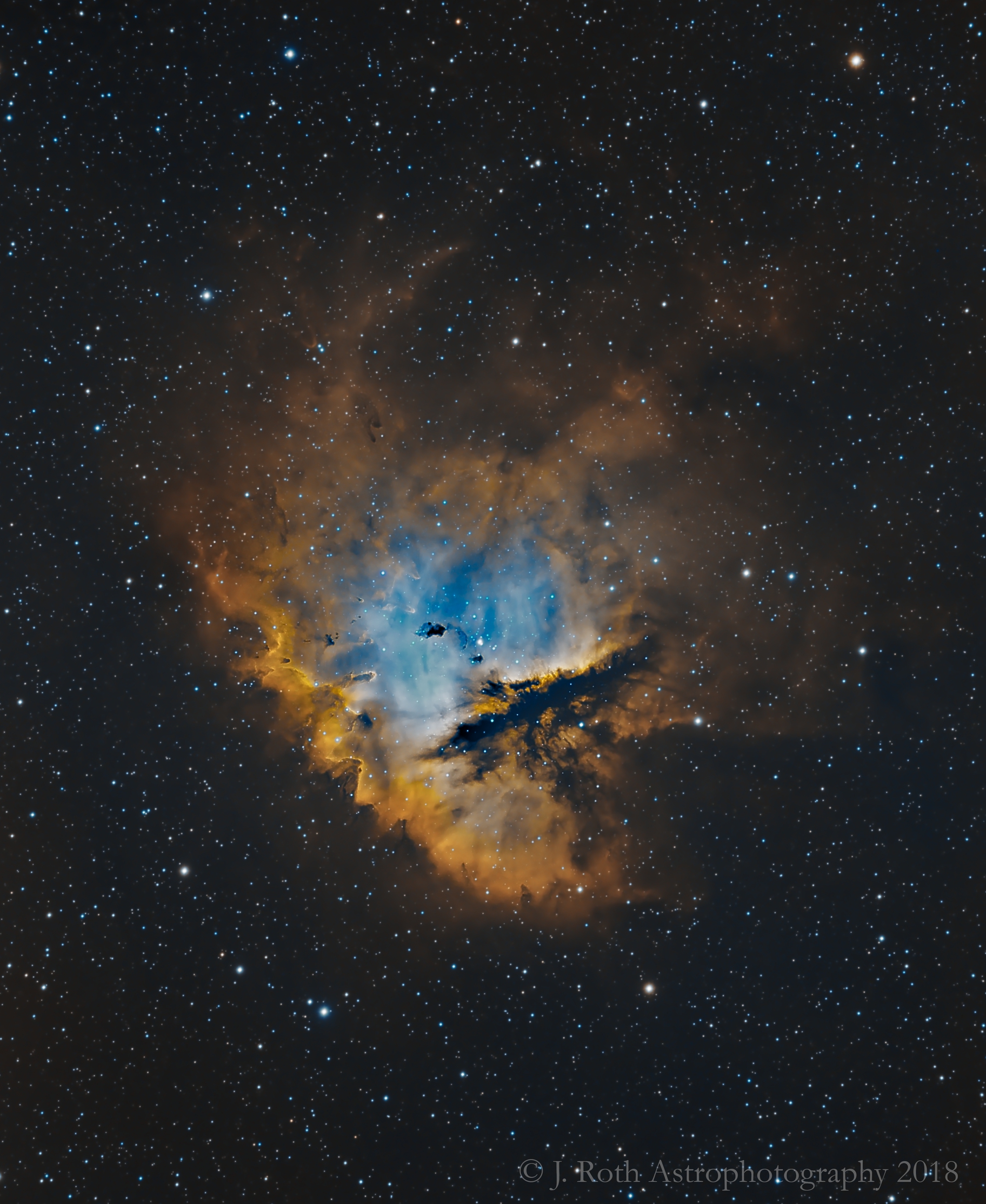 APOD: 2018 November 22 – Portrait of NGC 281