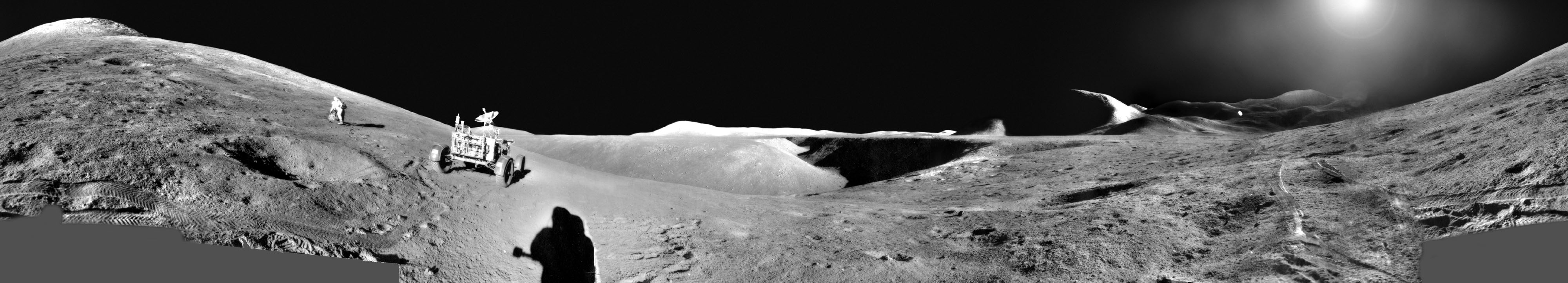 APOD: 2018 November 11 – Astronaut Exploring: An Apollo 15 Panorama