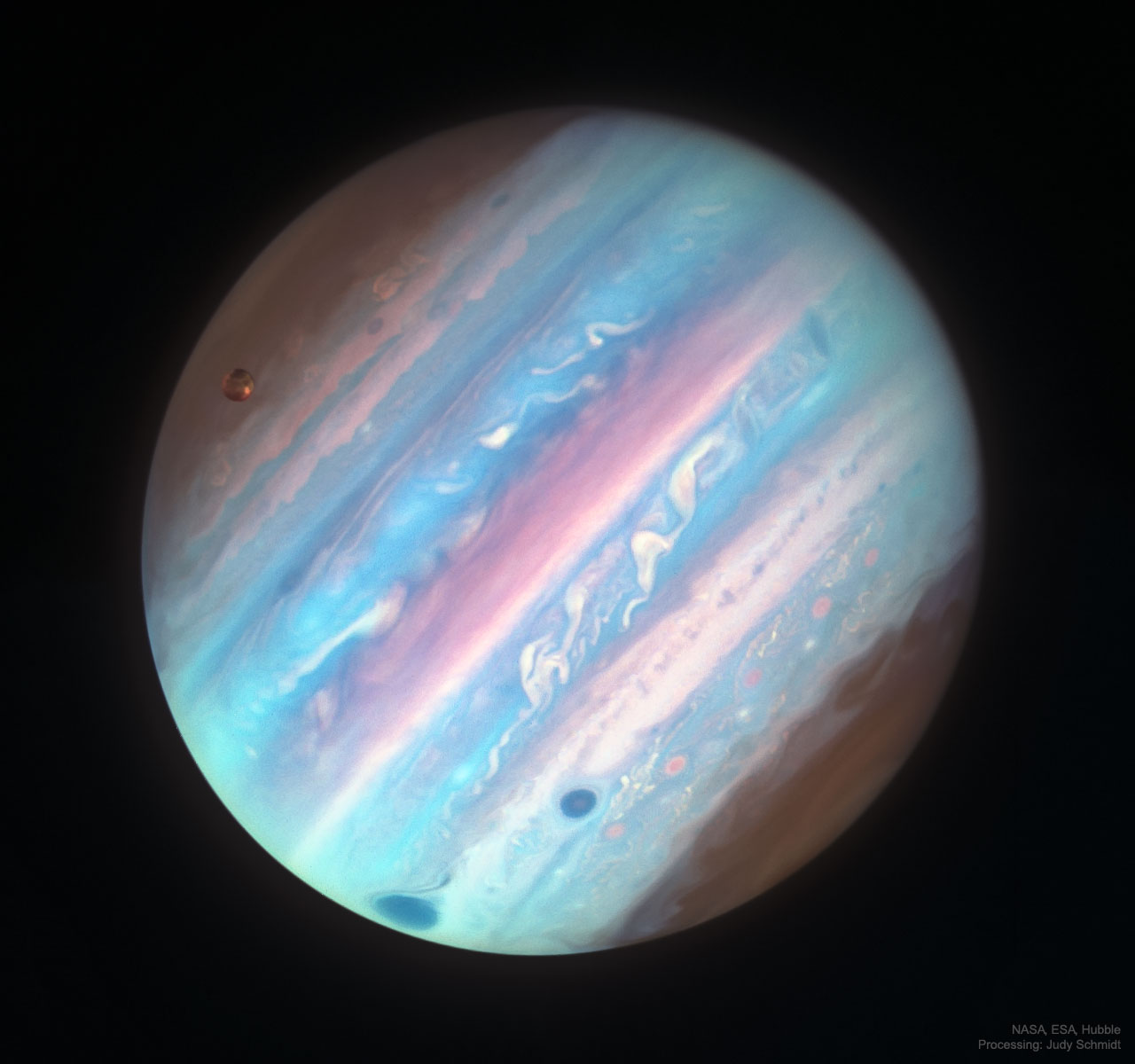 APOD: 2018 October 16 – Jupiter in Ultraviolet from Hubble