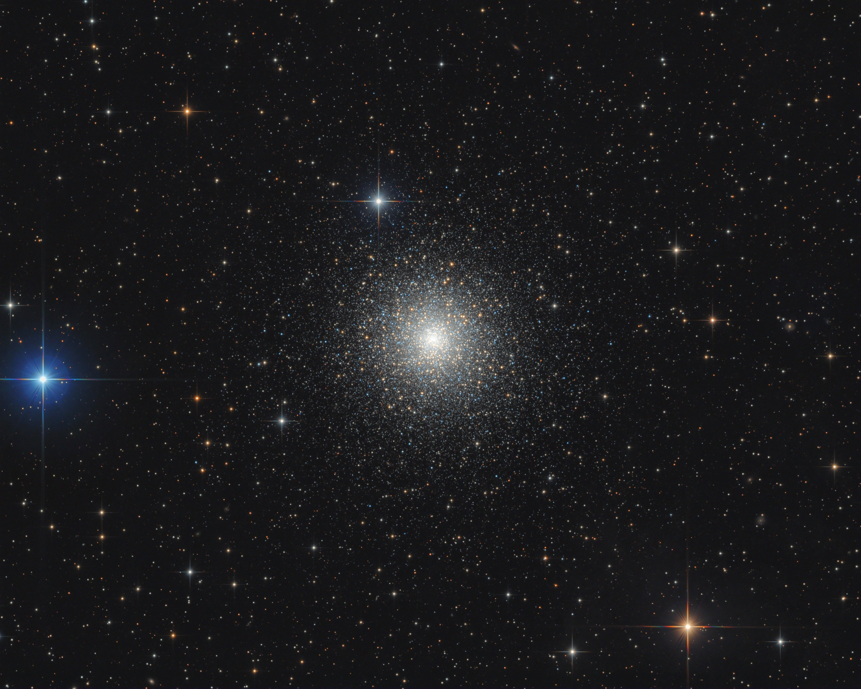 APOD: 2018 October 17 – M15: Dense Globular Star Cluster