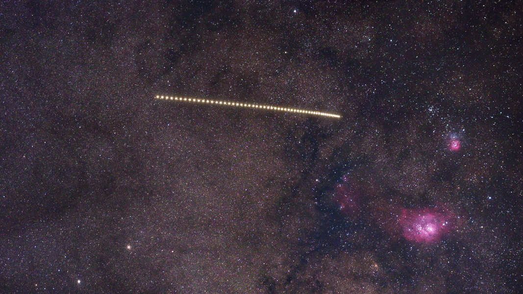 APOD: 2018 September 29 – 55 Nights with Saturn