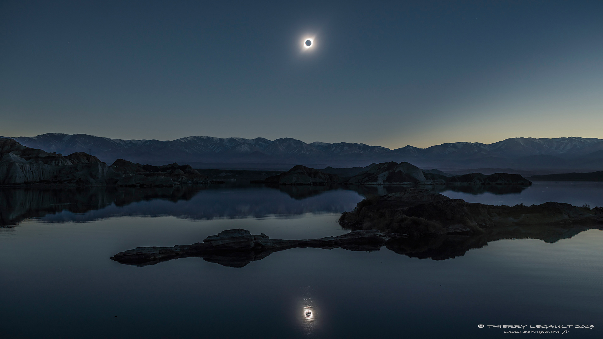 APOD: 2019 August 5 – A Total Solar Eclipse Reflected
