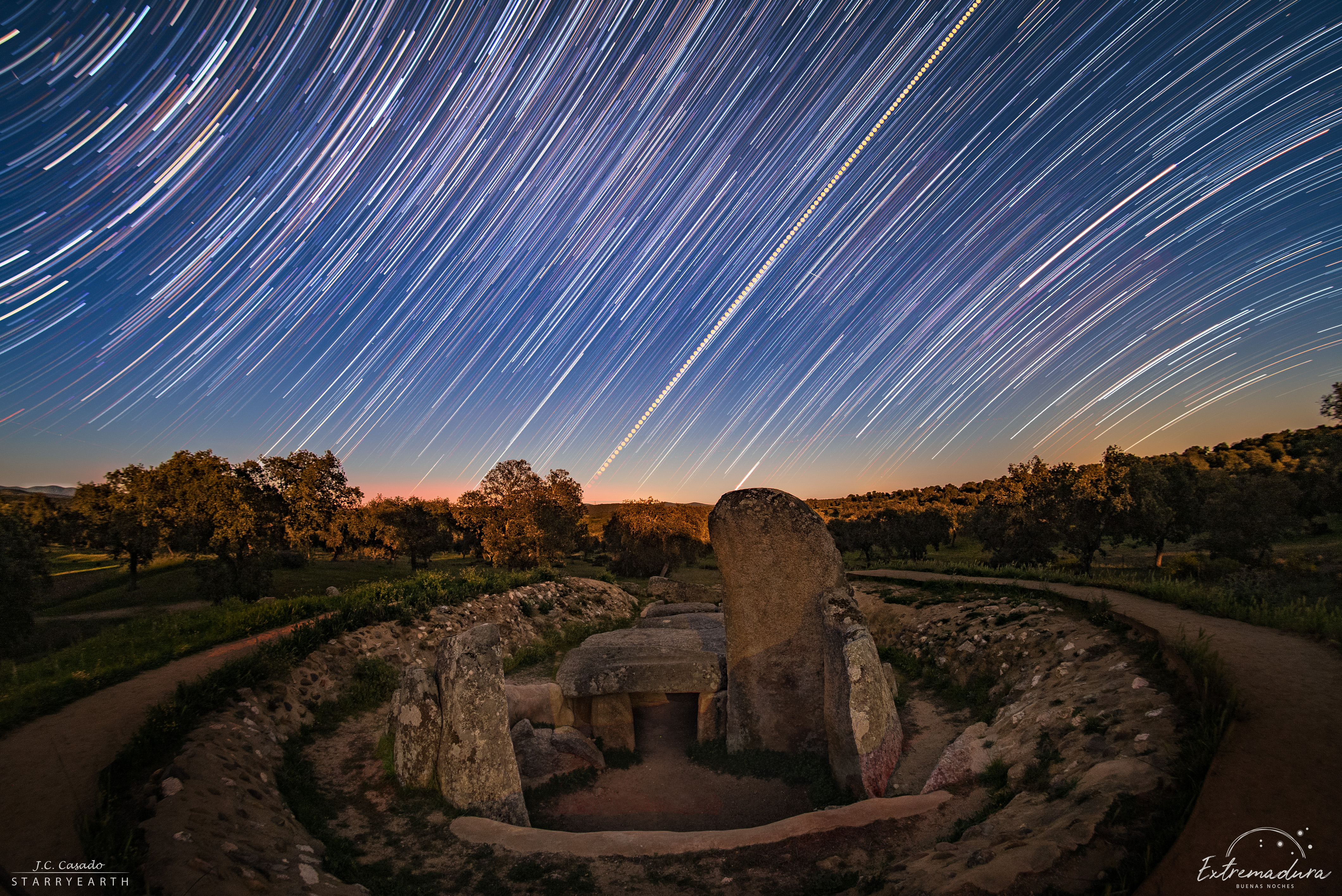 APOD: 2019 March 21 – Star Trails and the Equinox Sunrise